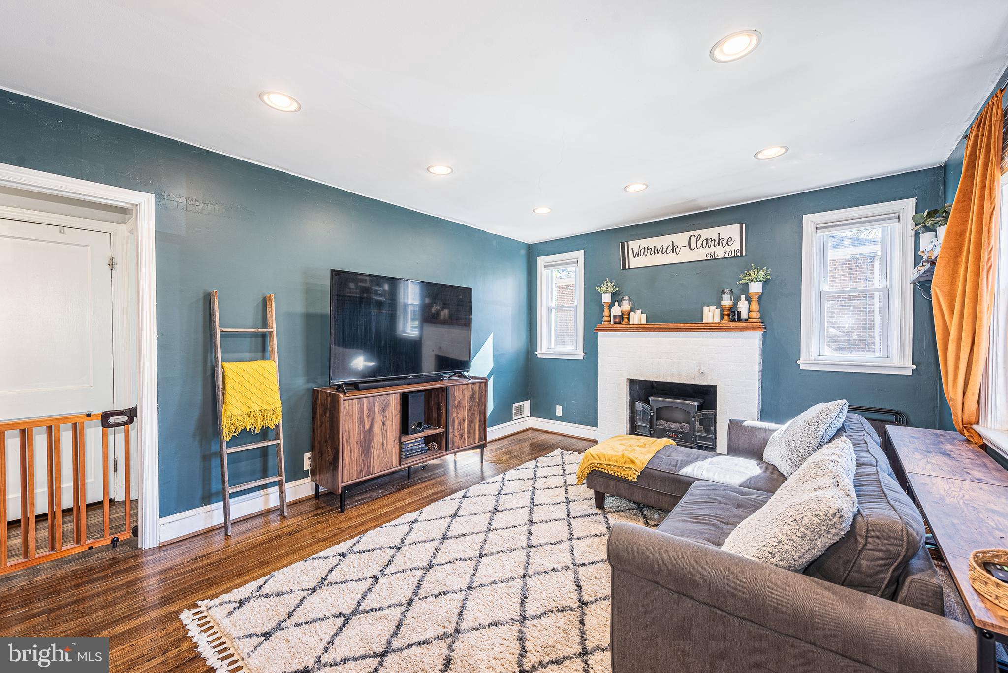 WINDSOR MILL - Residential