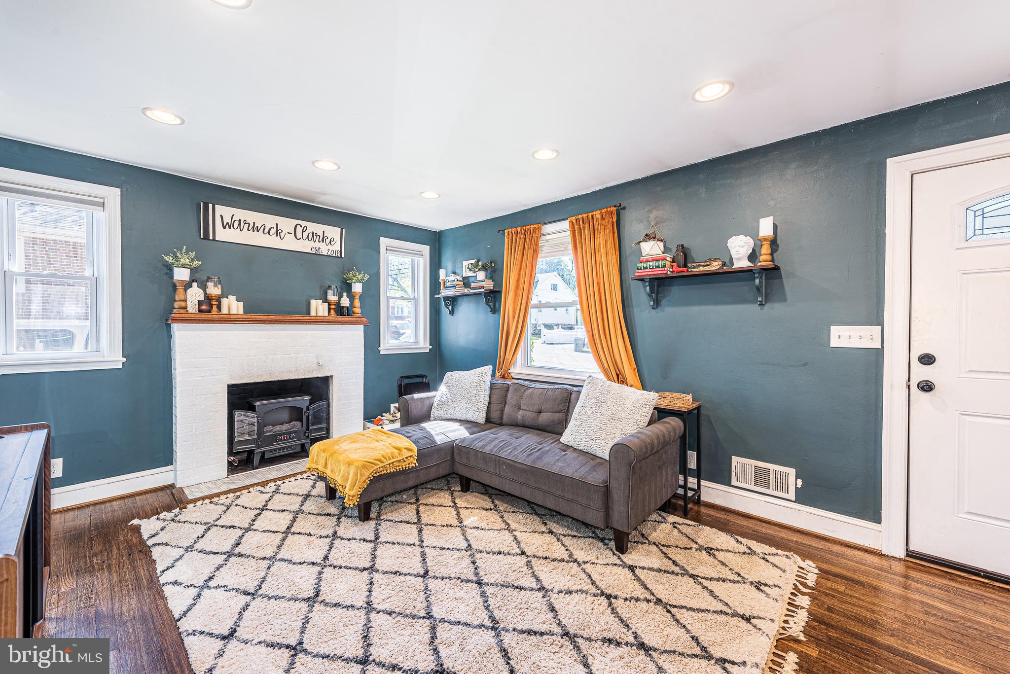 WINDSOR MILL - Residential