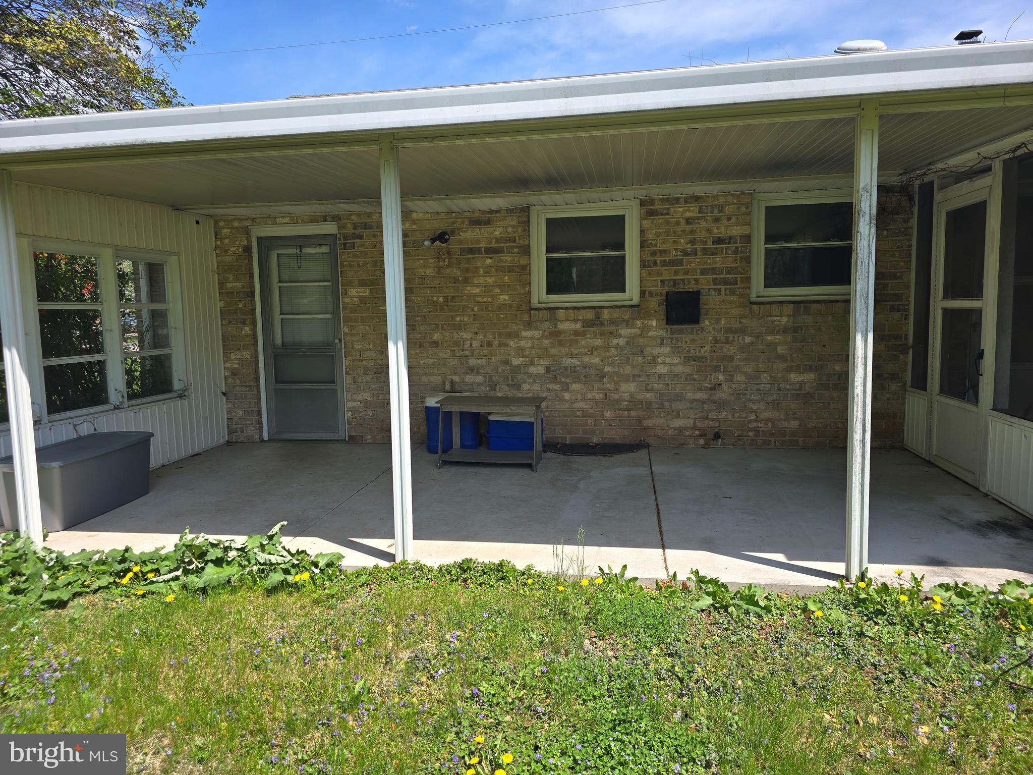 TWIN OAKS - Residential