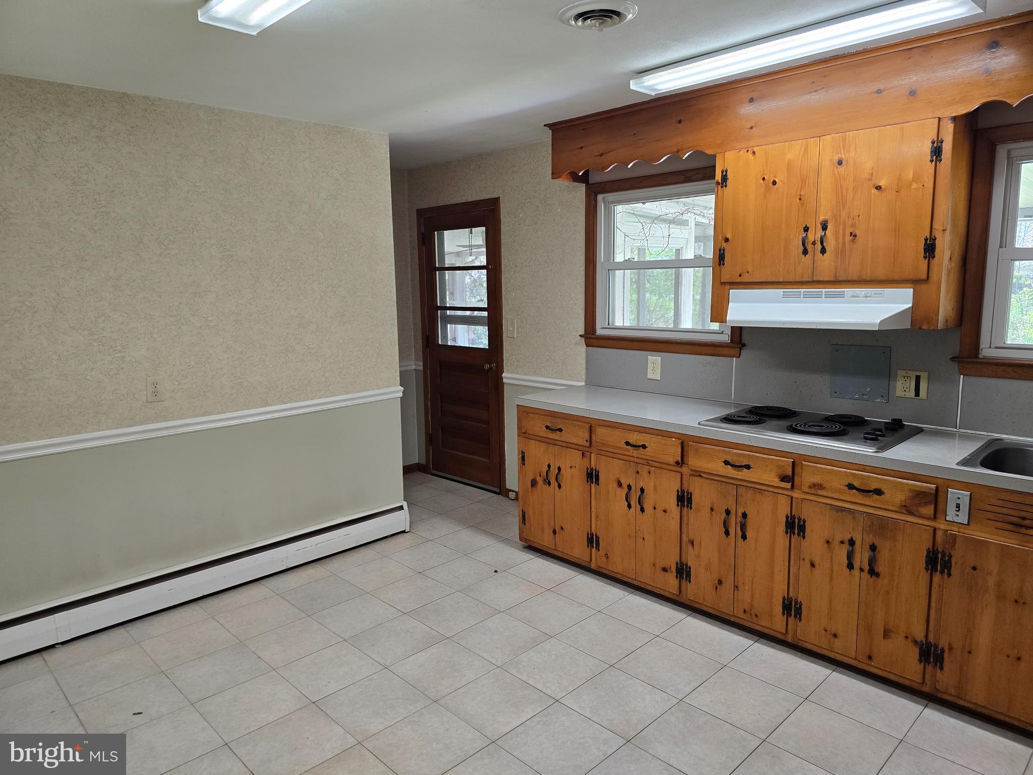 TWIN OAKS - Residential