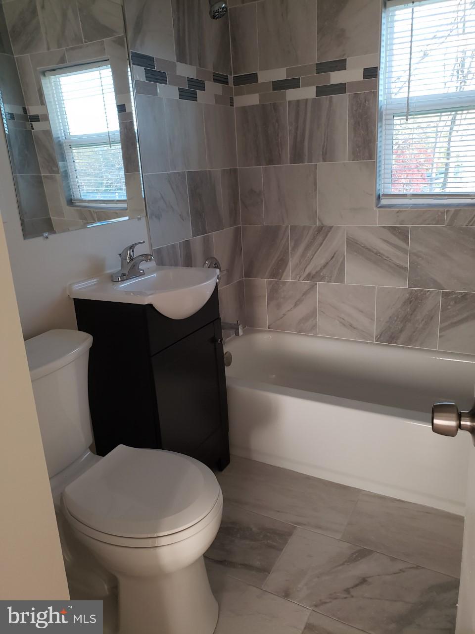 RIDGE VIEW ESTATES - Residential Lease