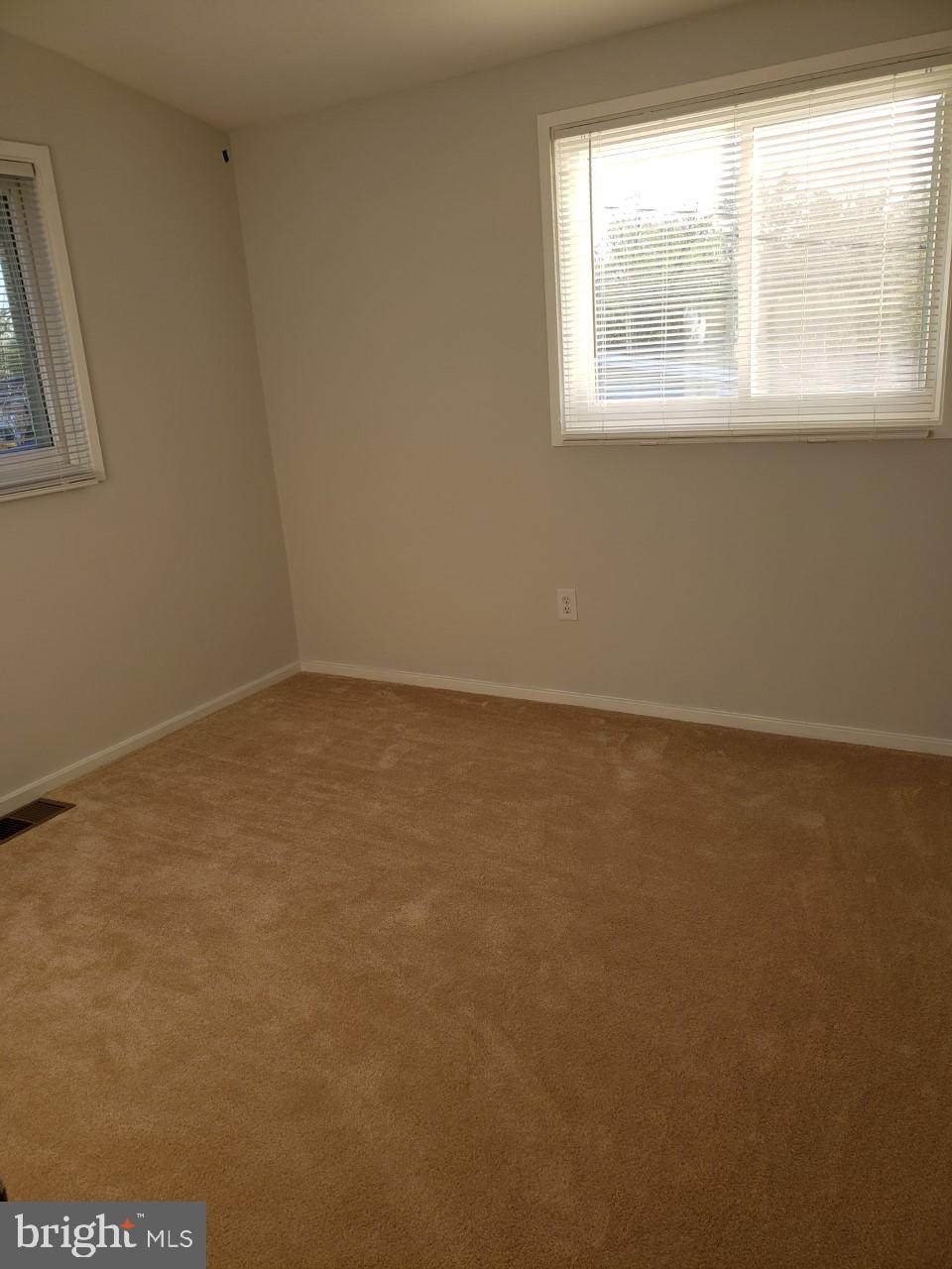 RIDGE VIEW ESTATES - Residential Lease