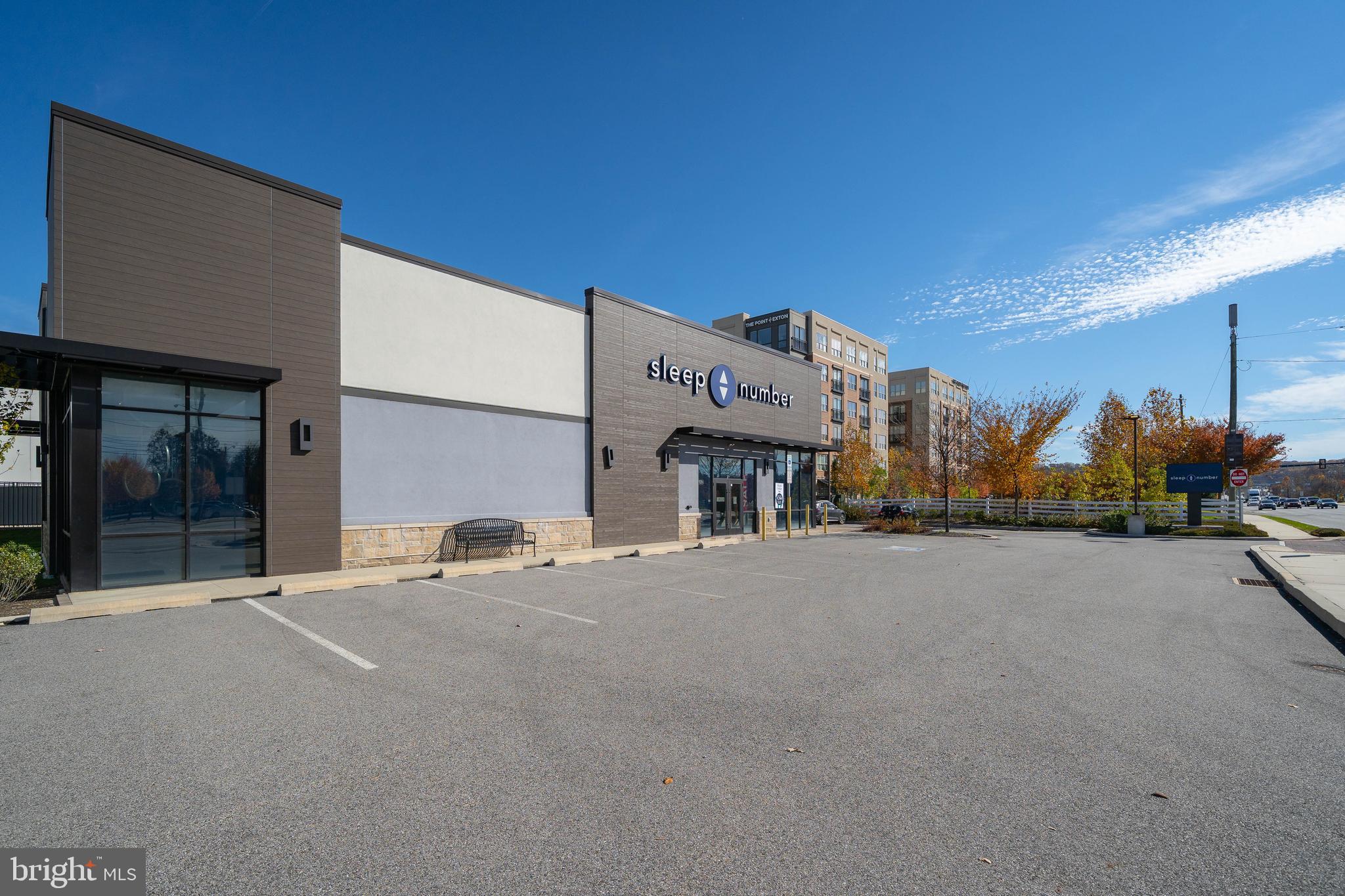 215 N POTTSTOWN PIKE