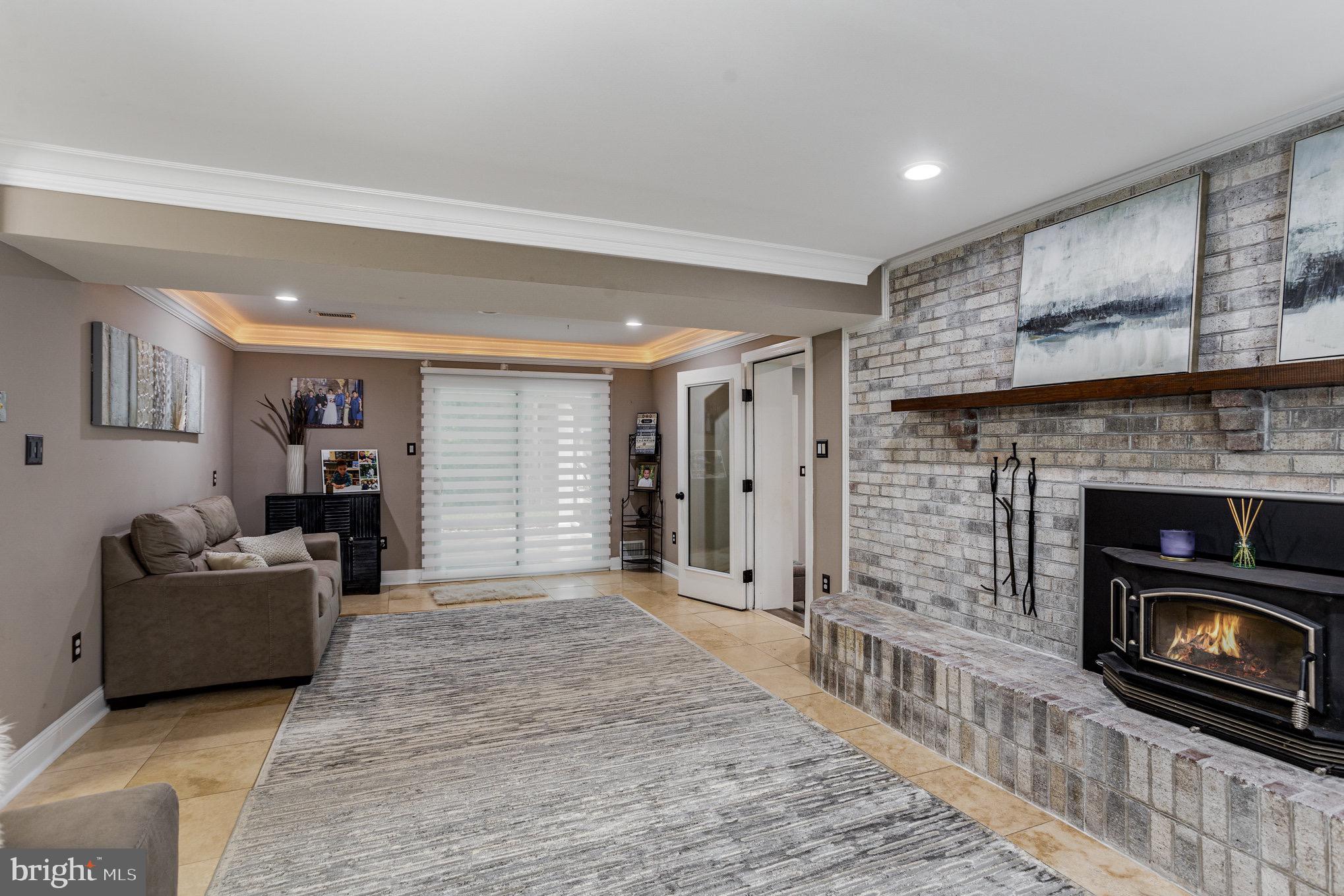 ROSE HILL FARMS - Residential Lease