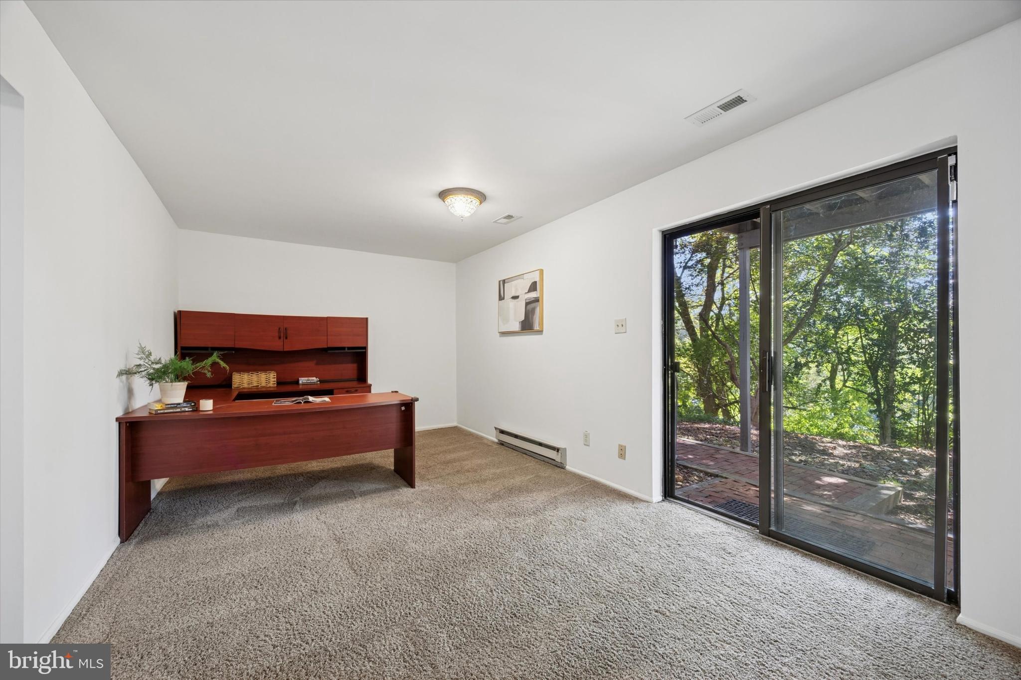 STOTESBURY TWHSE - Residential