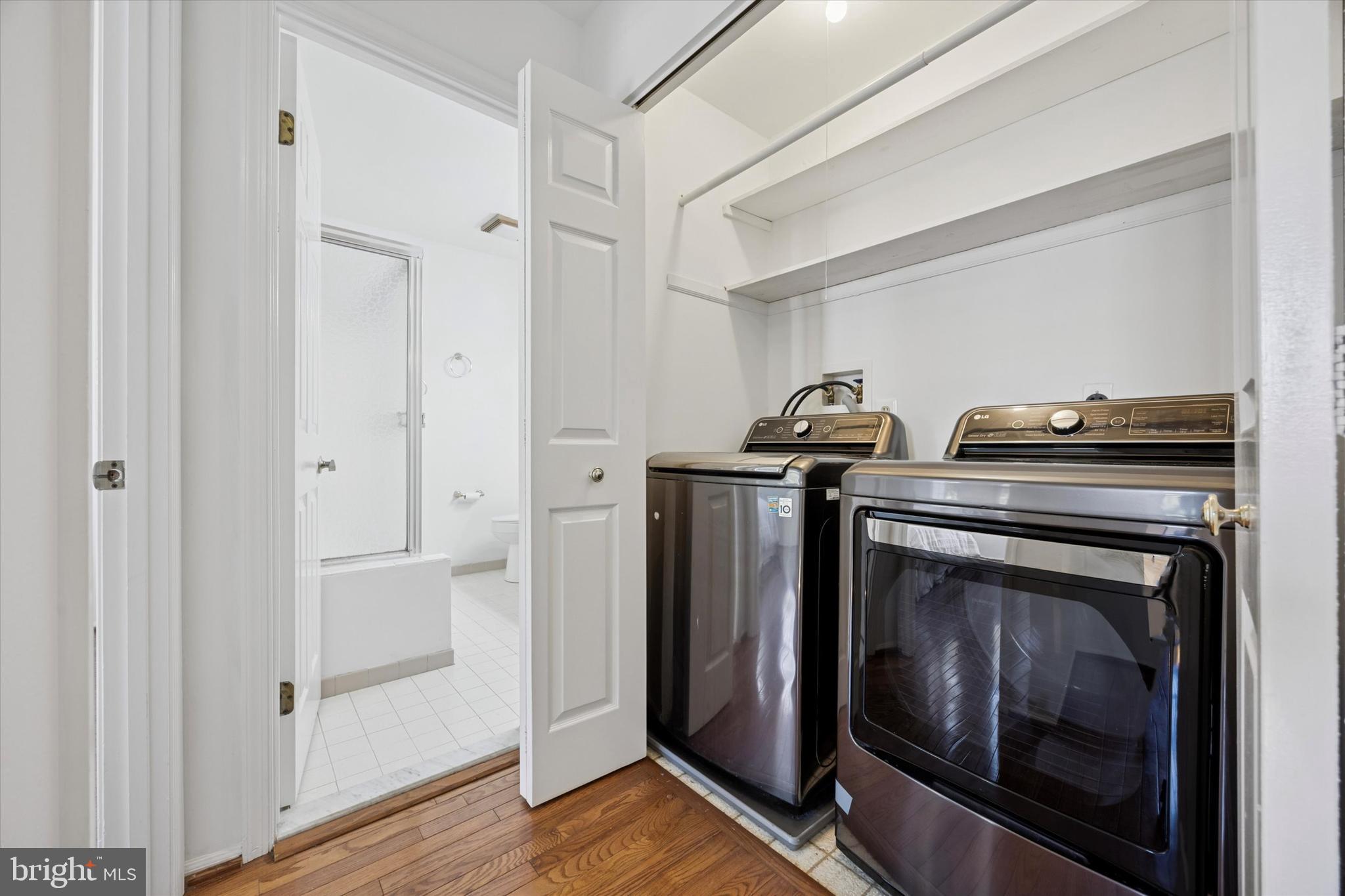 STOTESBURY TWHSE - Residential