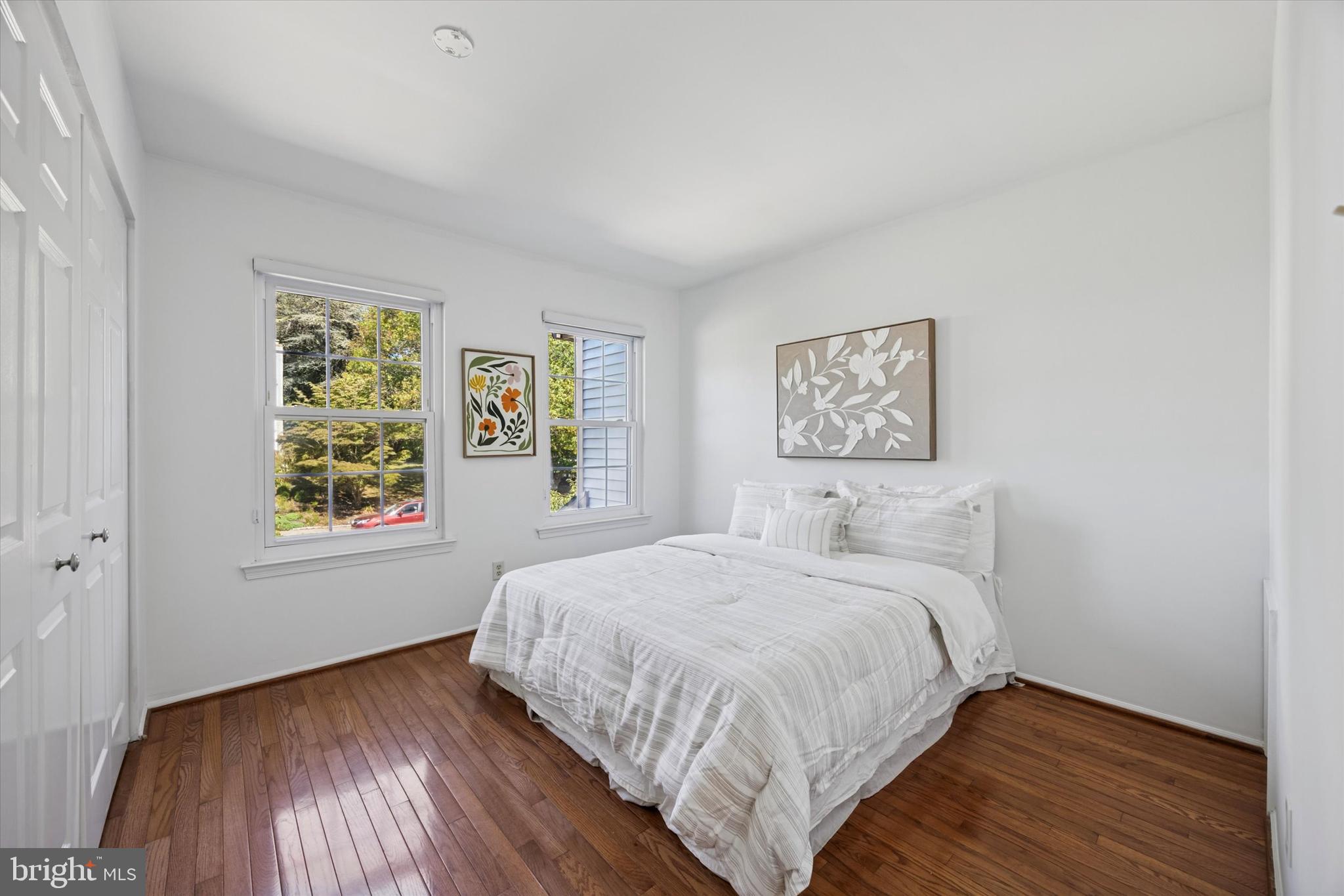 STOTESBURY TWHSE - Residential