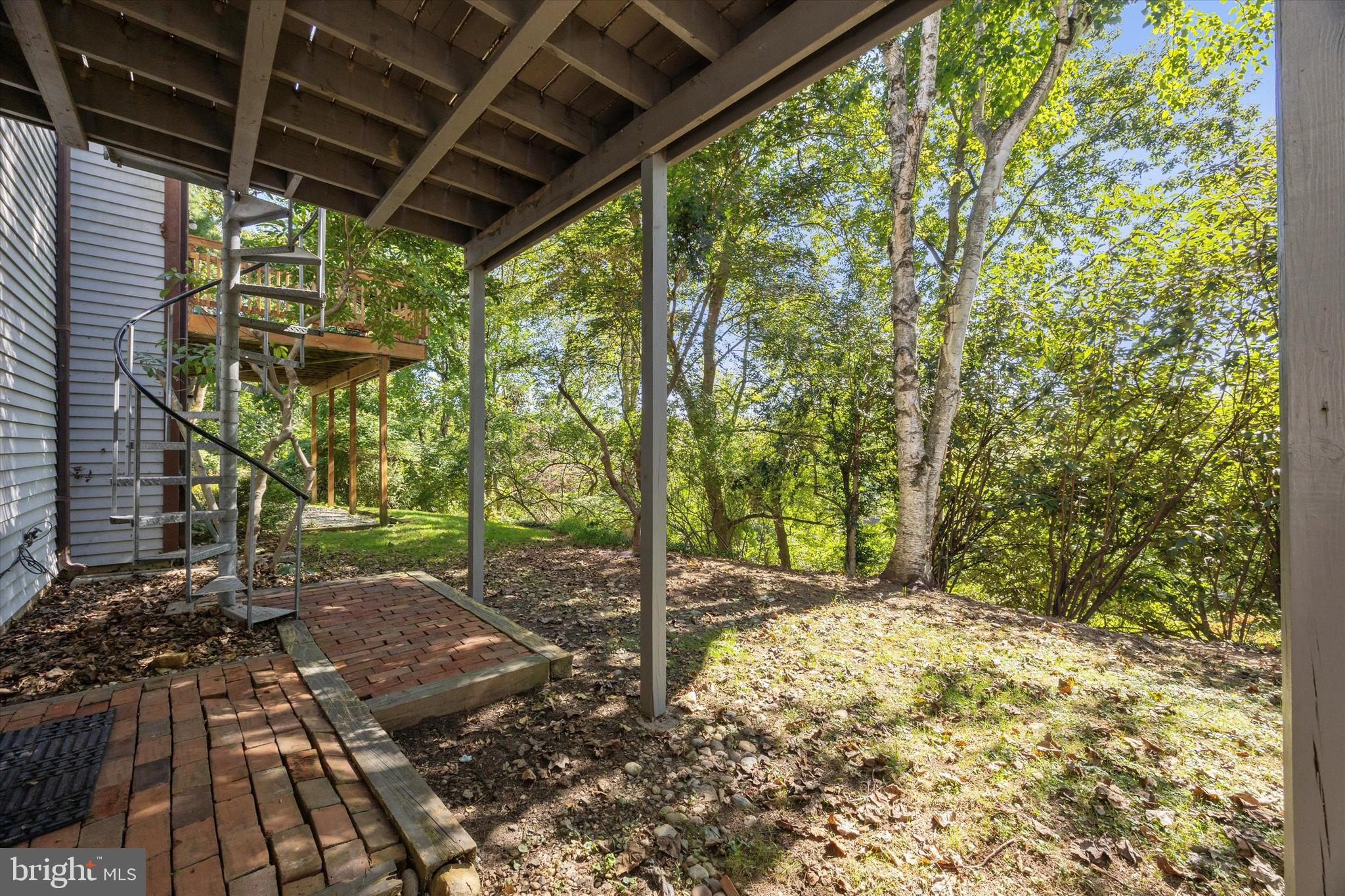 STOTESBURY TWHSE - Residential