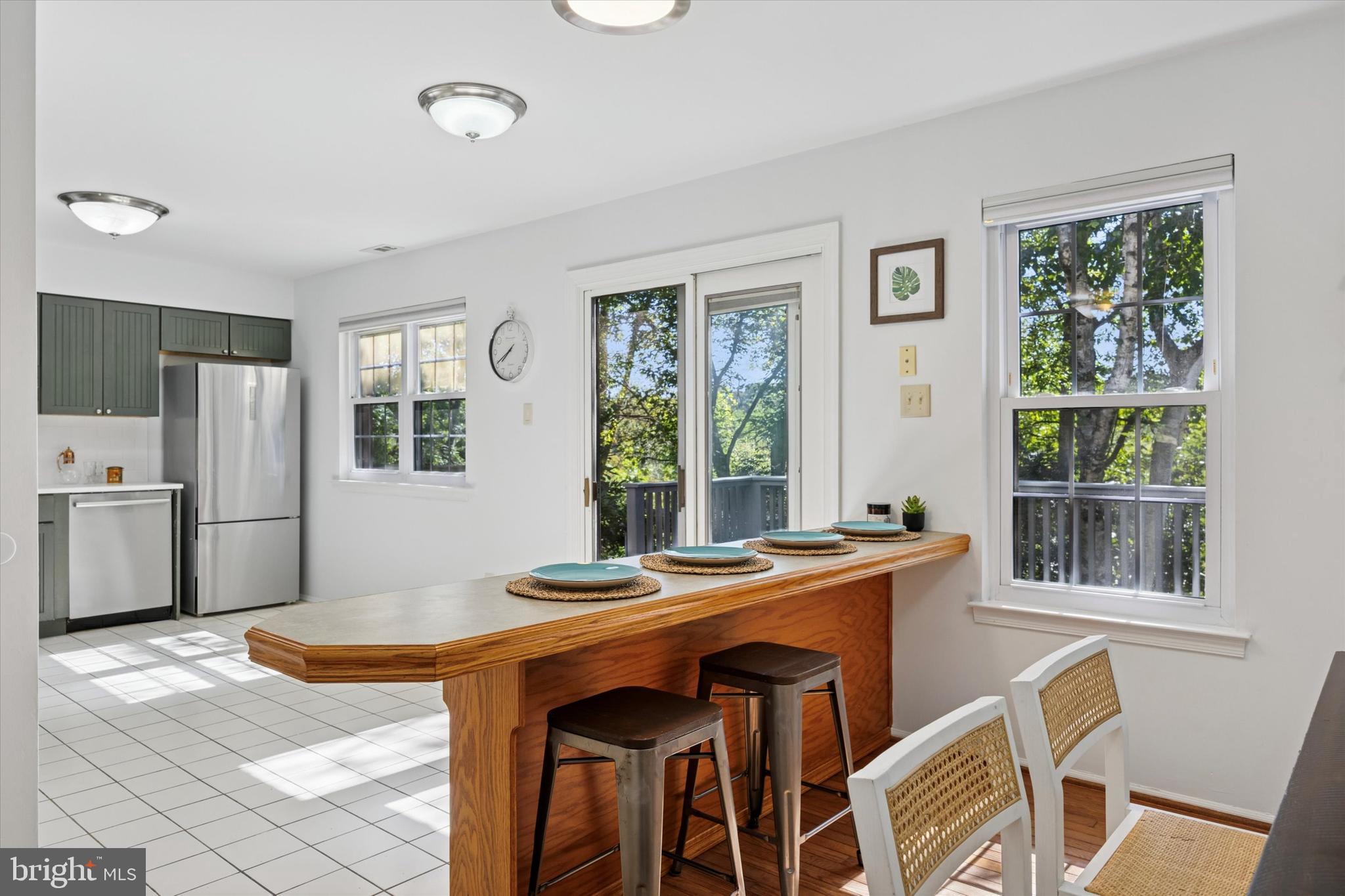 STOTESBURY TWHSE - Residential