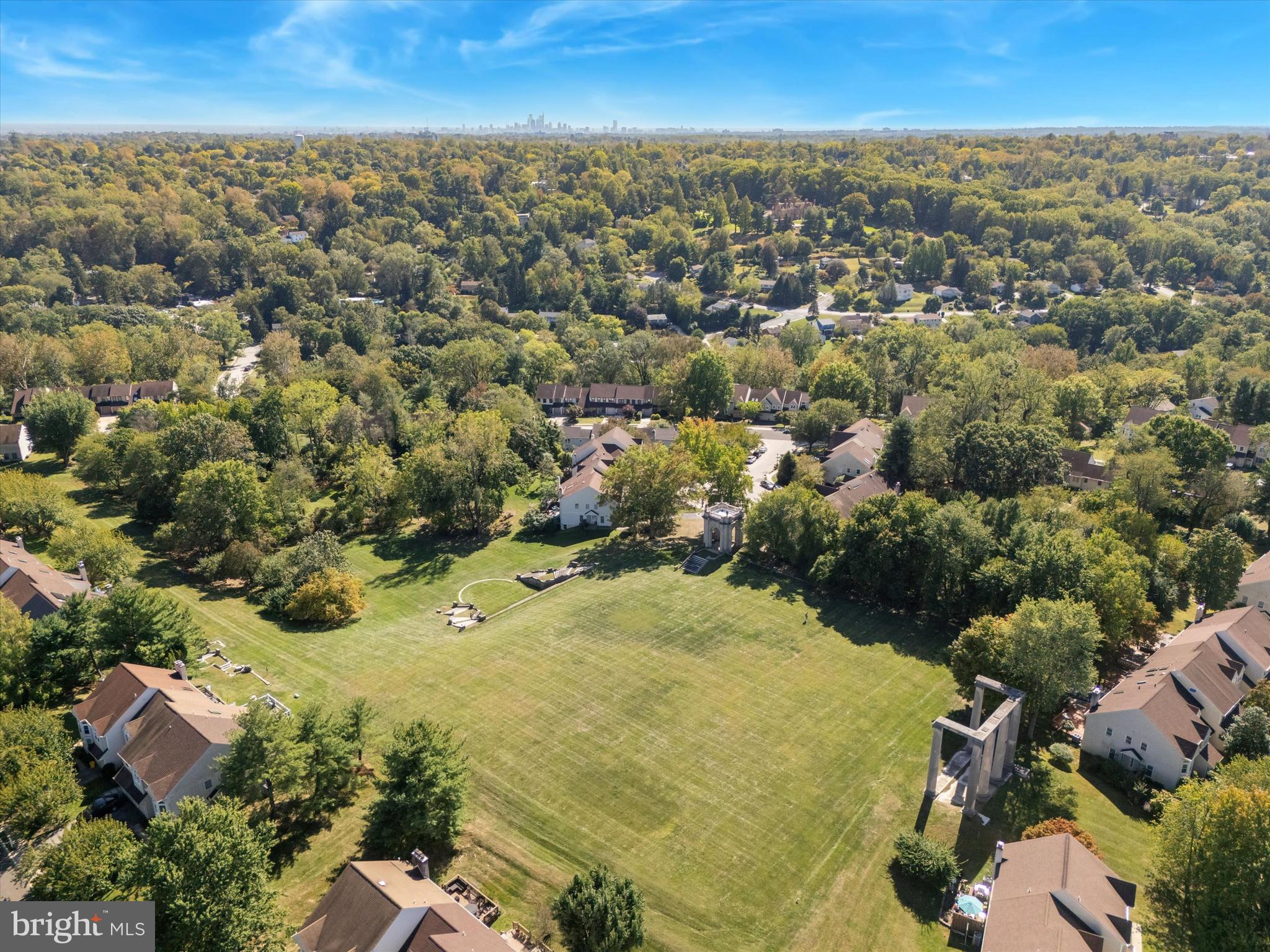 STOTESBURY TWHSE - Residential