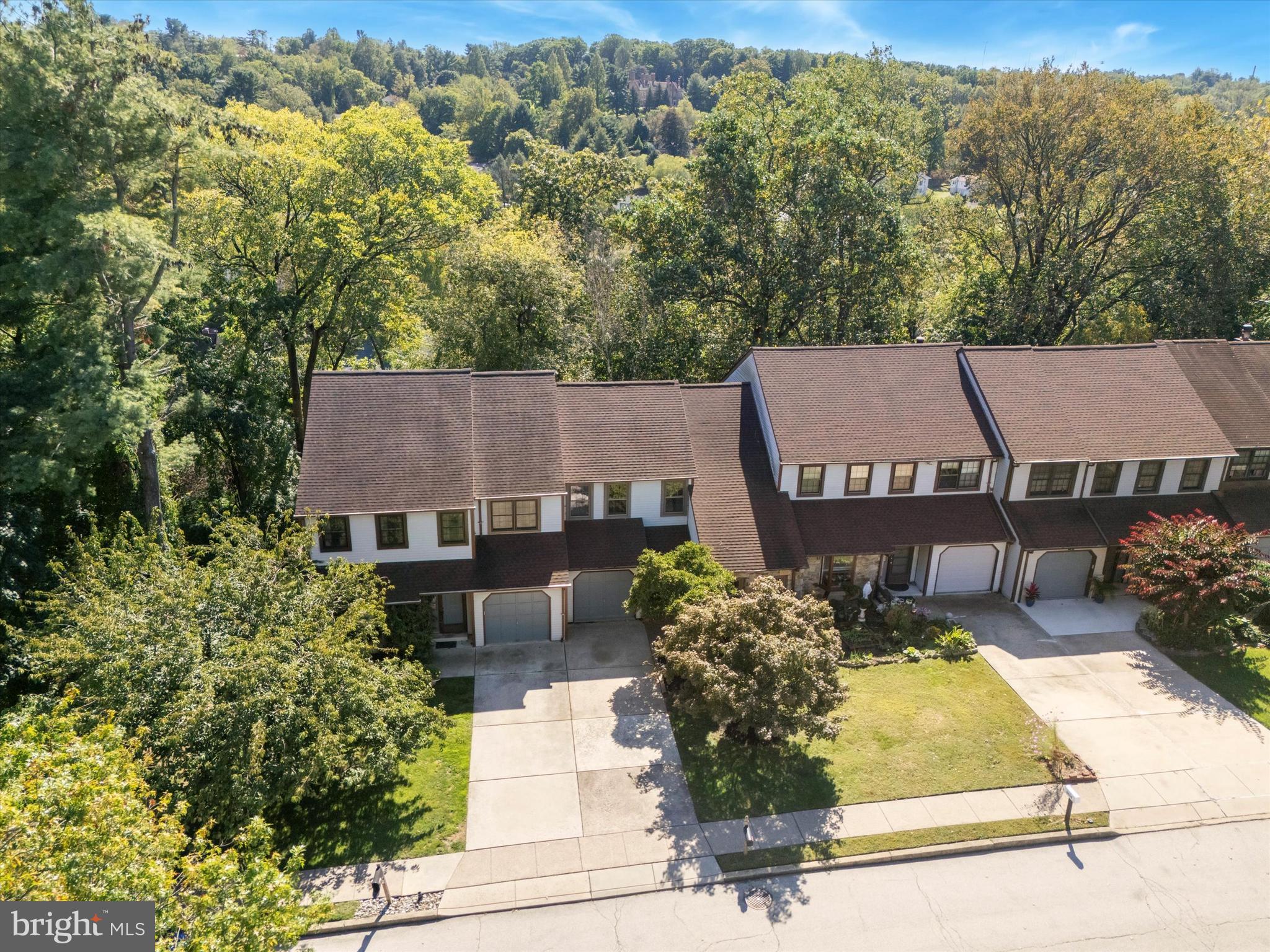 STOTESBURY TWHSE - Residential