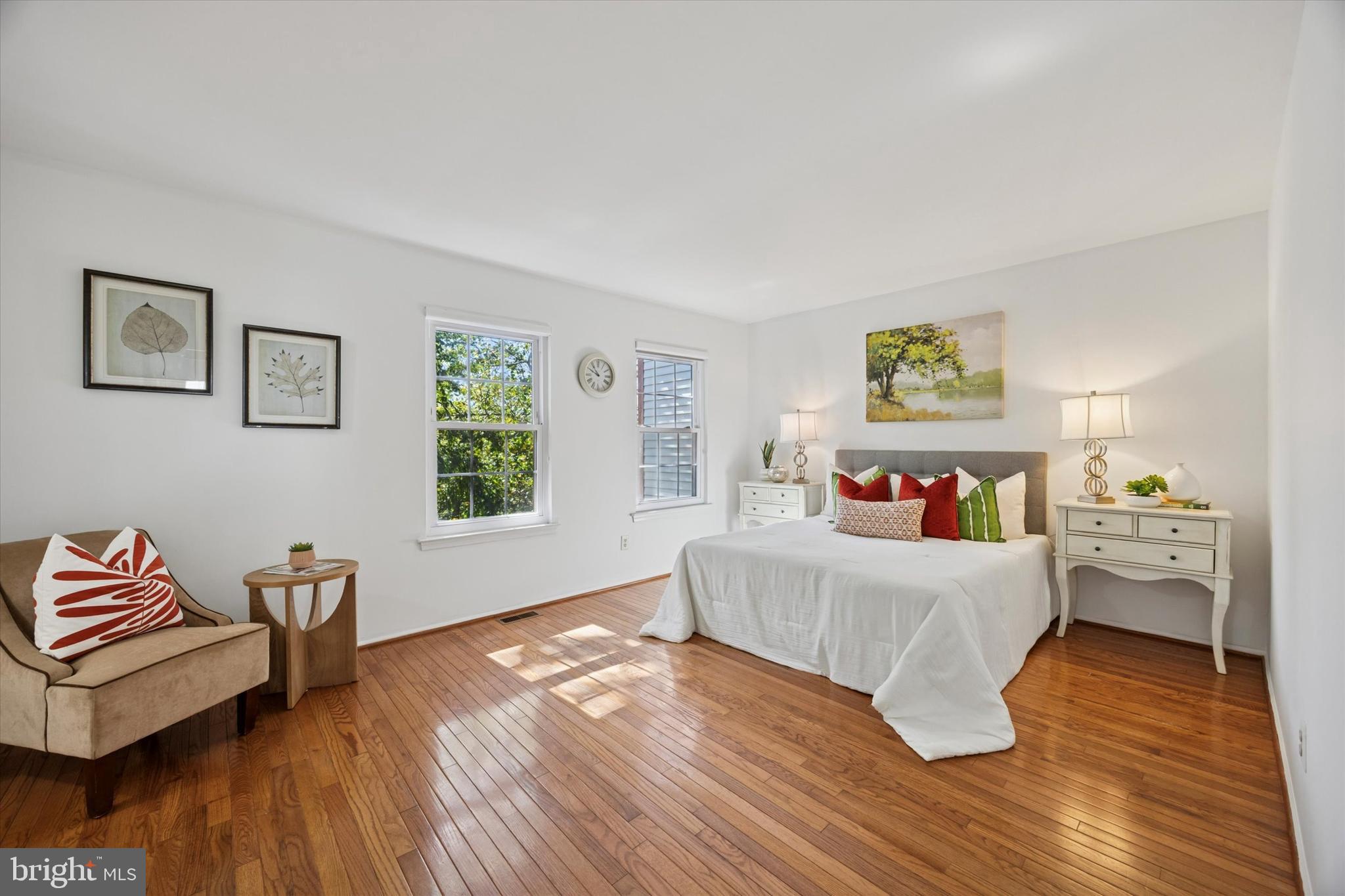 STOTESBURY TWHSE - Residential