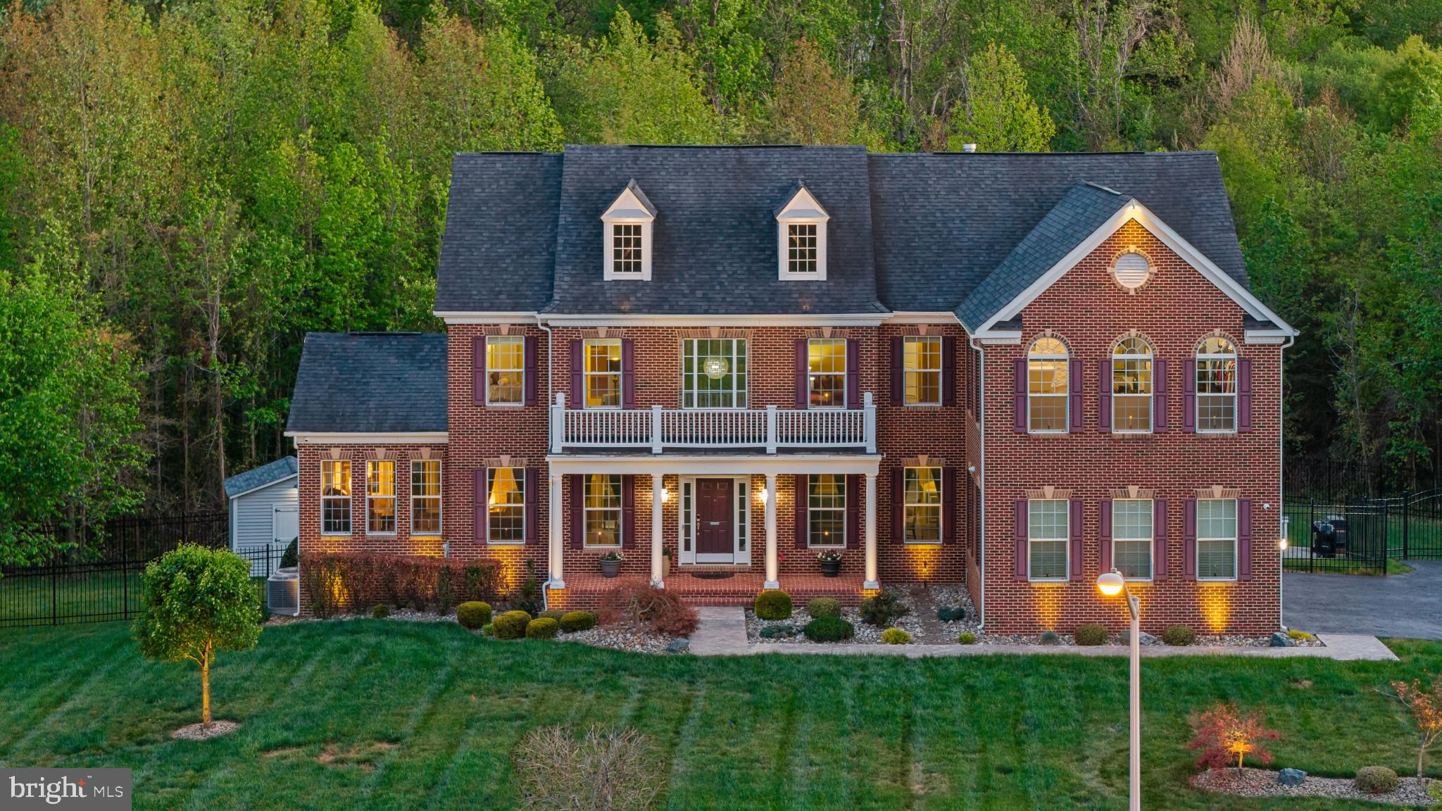 WINDSONG - Residential