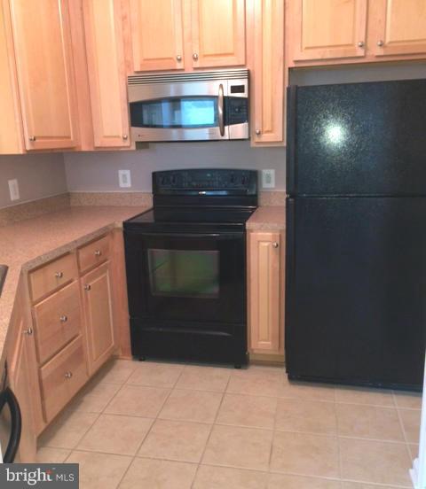 THE AVENUE AT FOREST RUN - Residential Lease