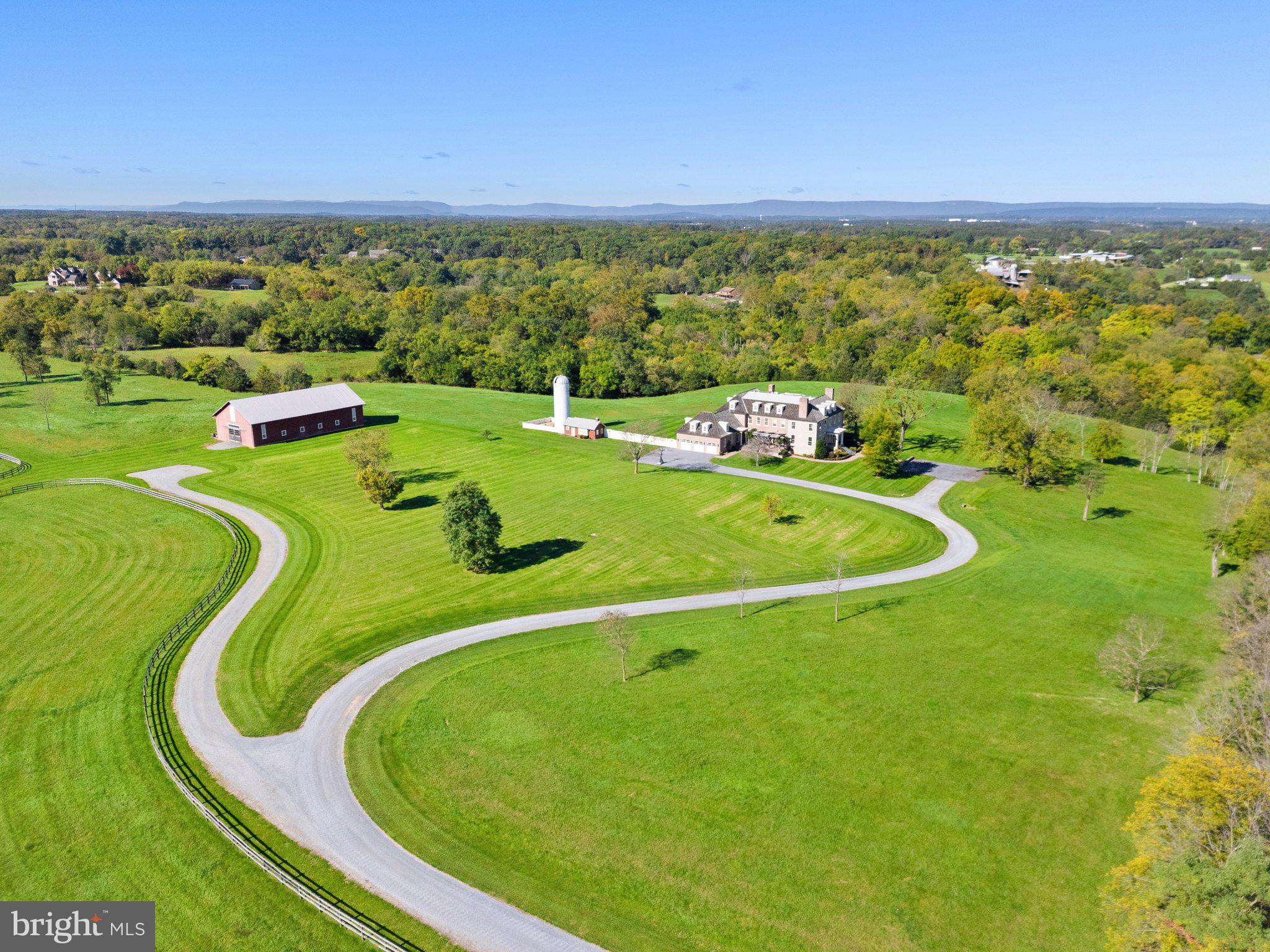 1077 GINNS ROAD