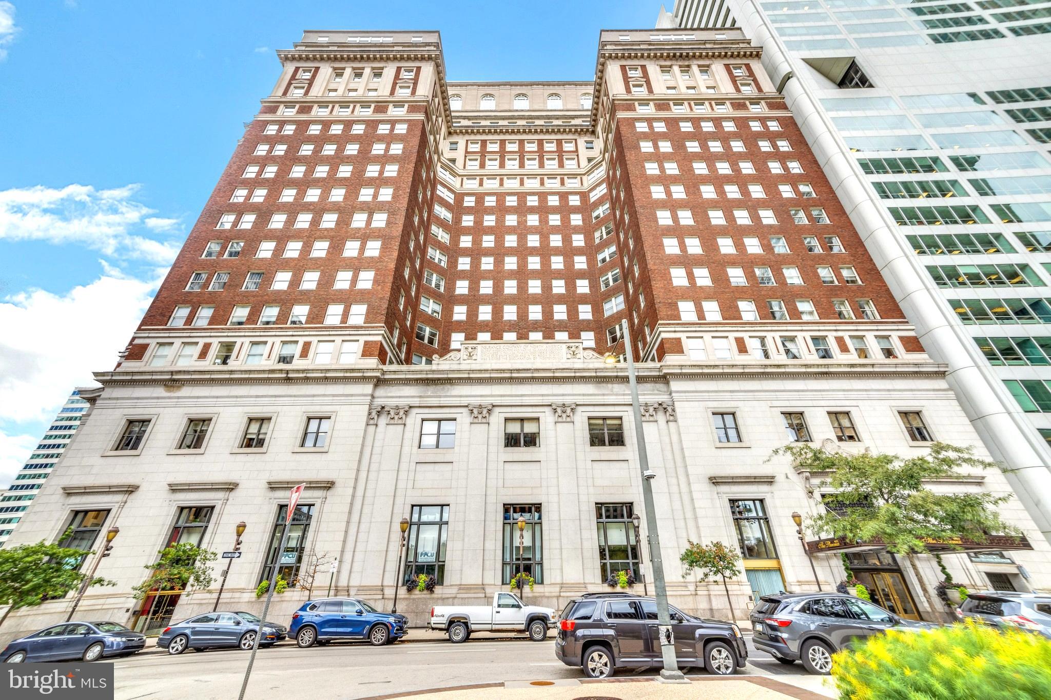 LOGAN SQUARE - Residential Lease