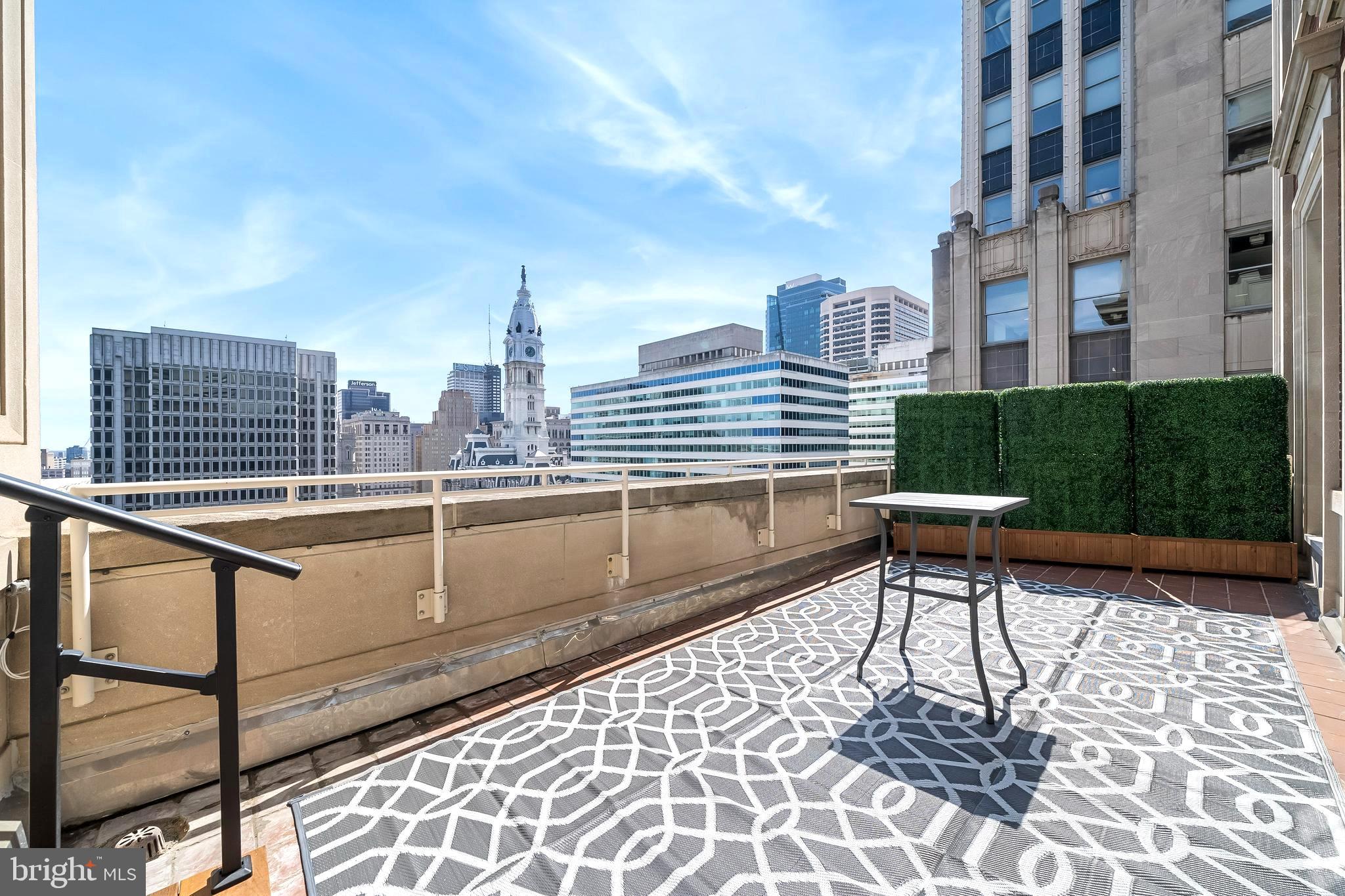 LOGAN SQUARE - Residential Lease