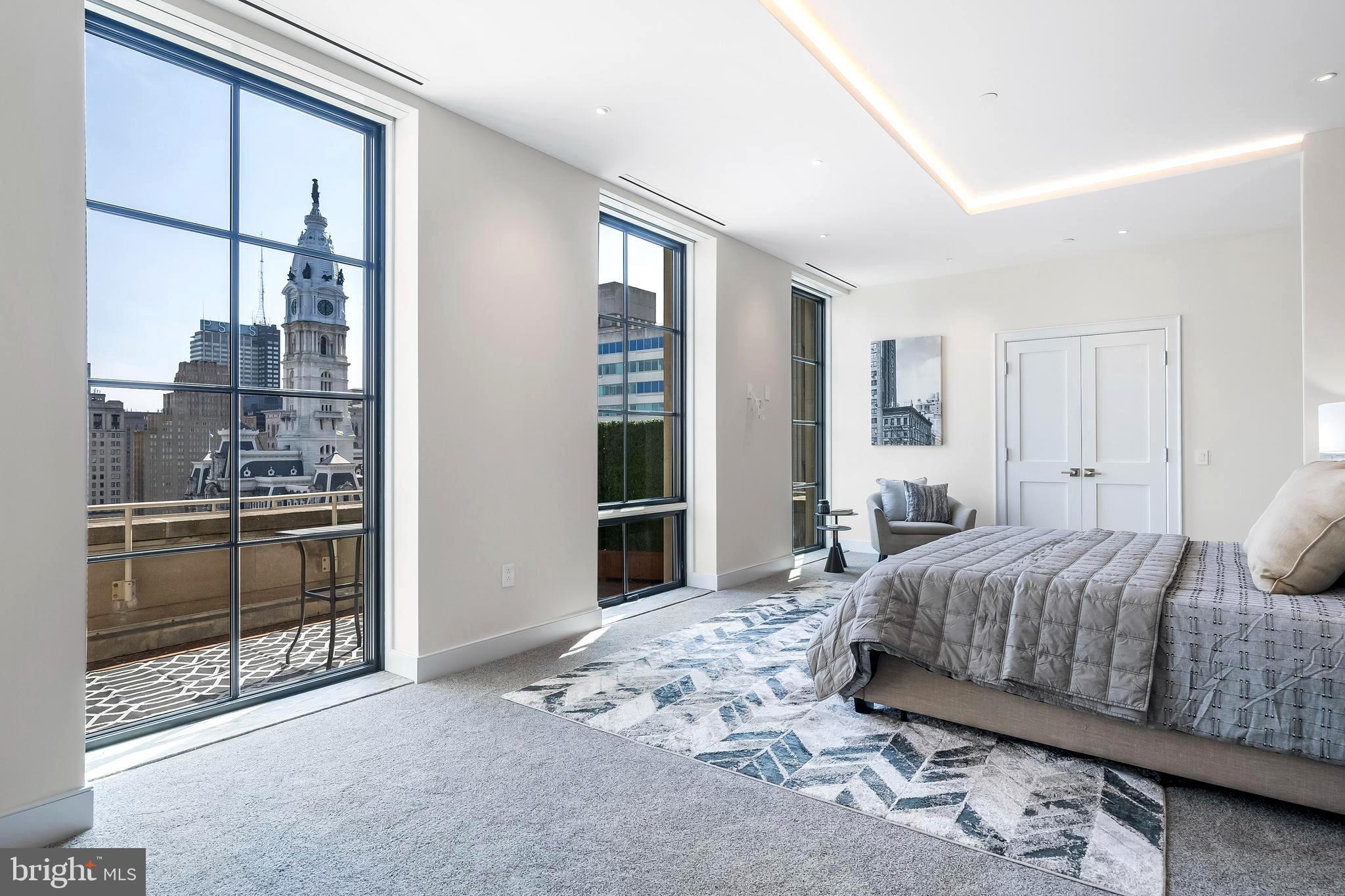 LOGAN SQUARE - Residential Lease