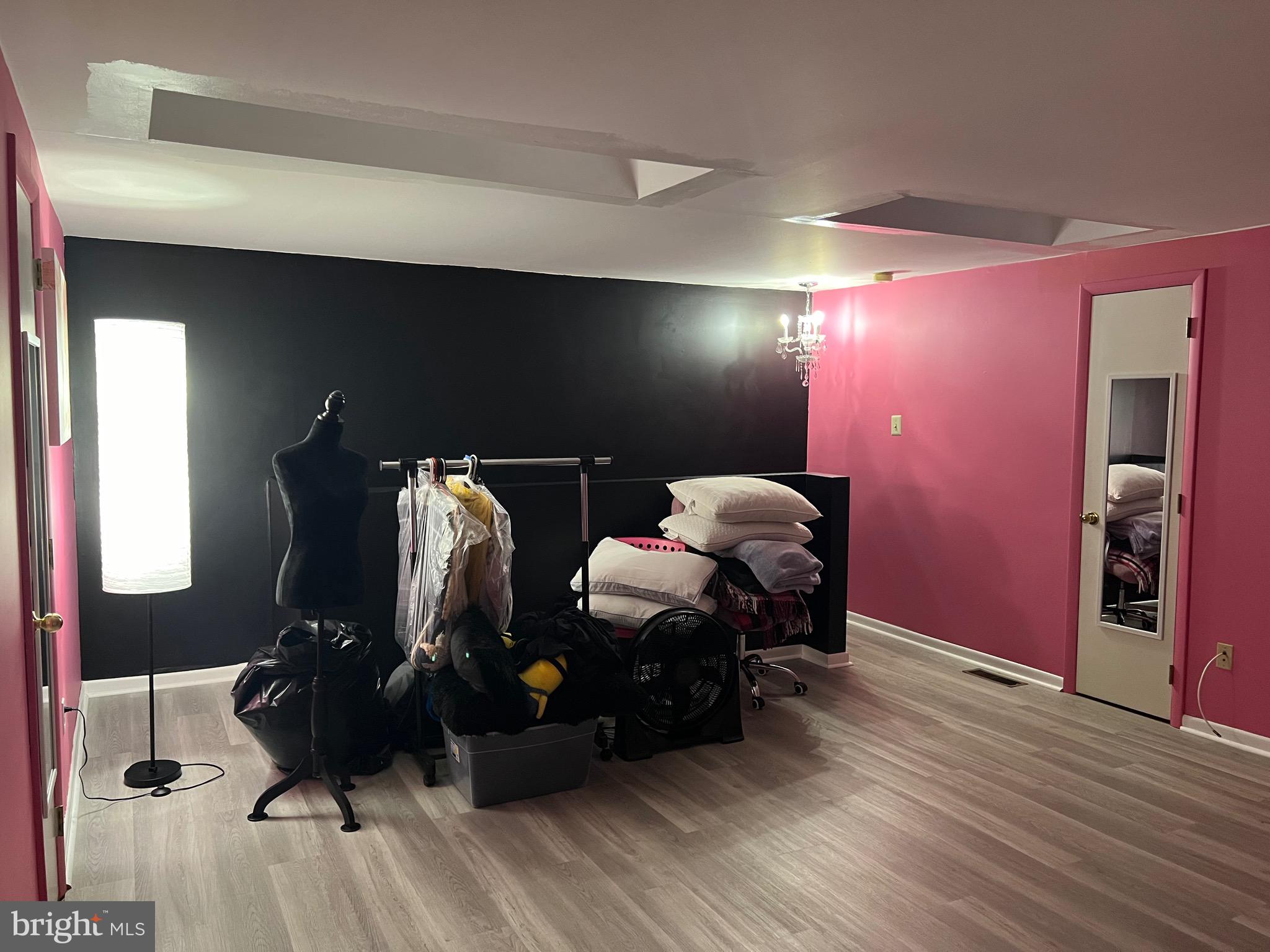 LIONGATE - Residential