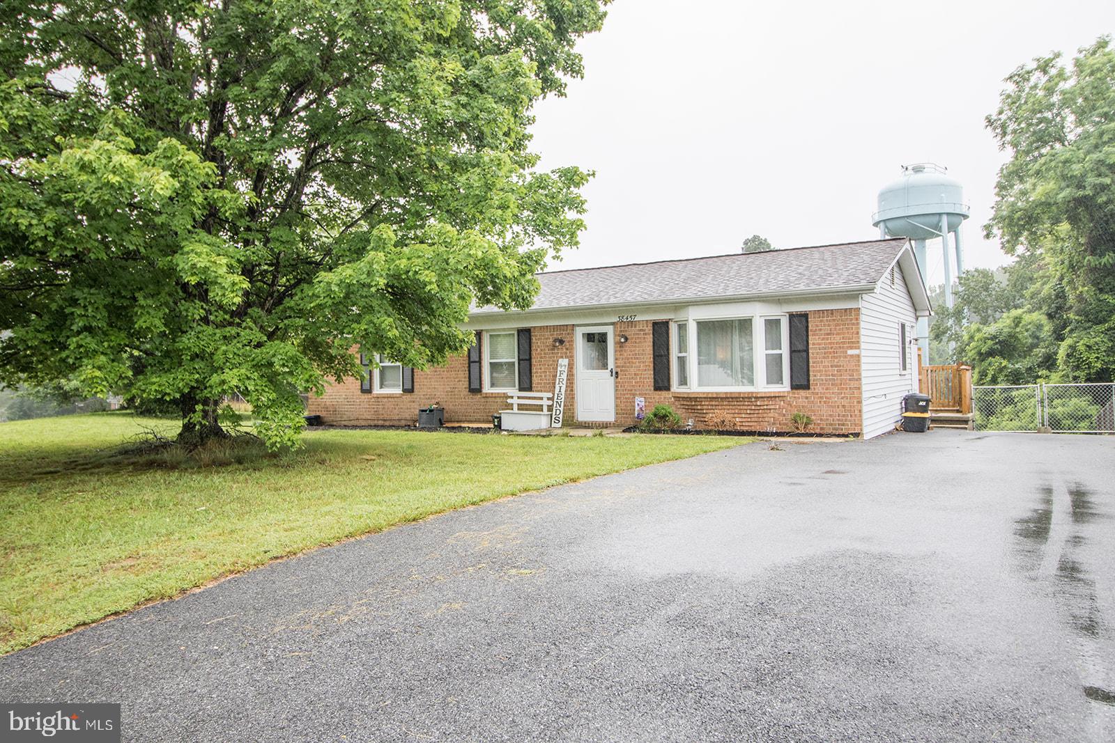38457 LAUREL RIDGE COURT