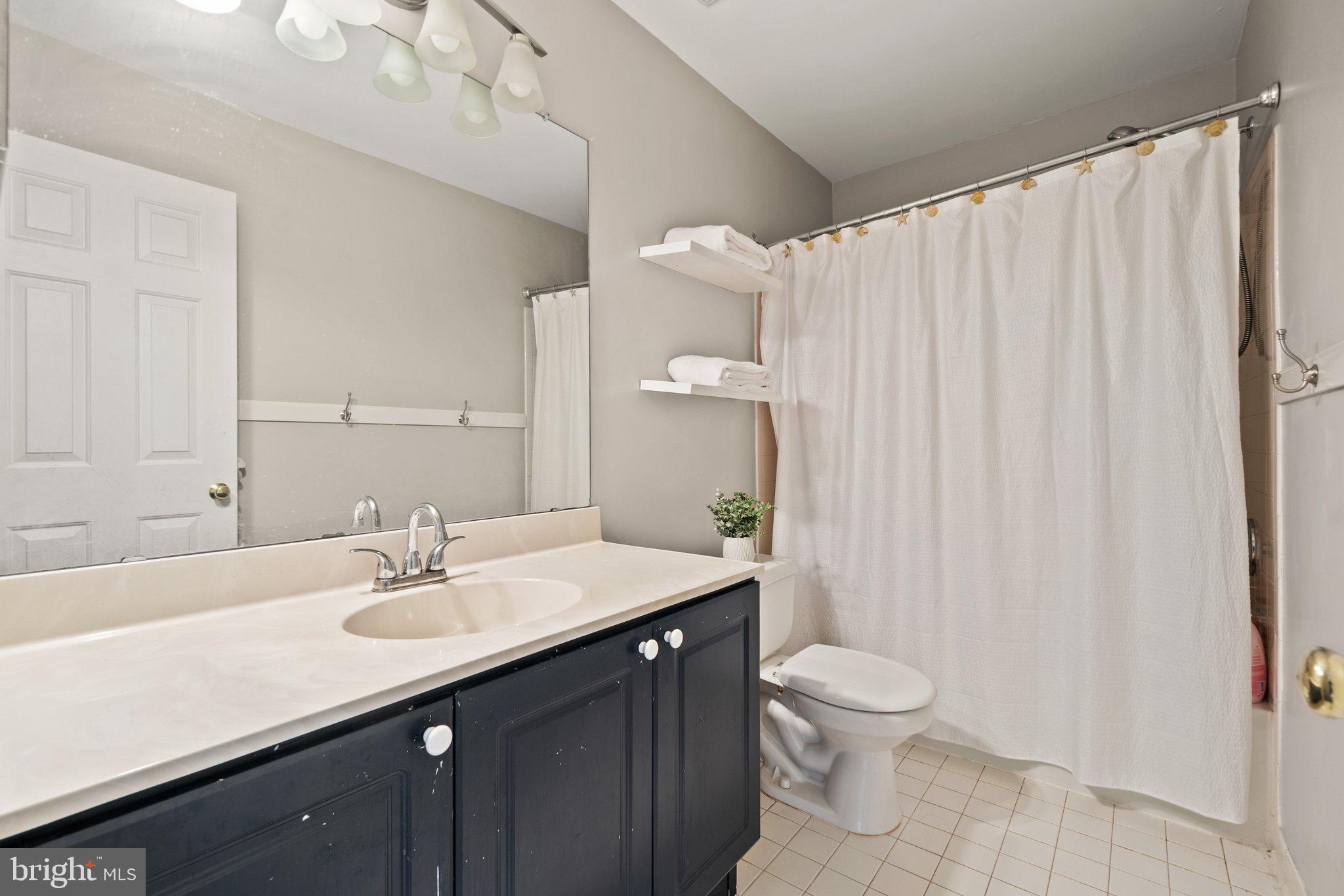 FAIRWAY MEADOWS - Residential