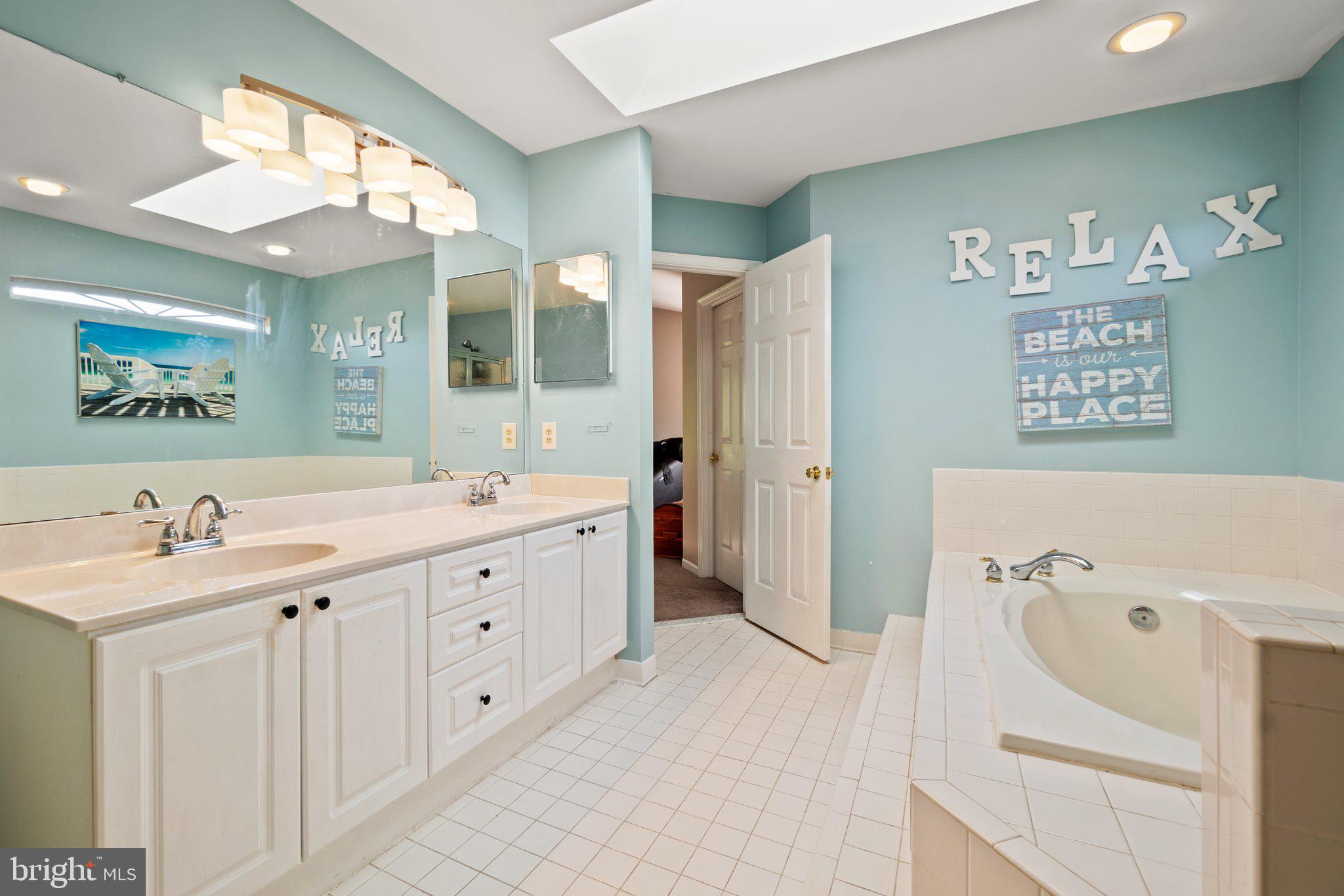 FAIRWAY MEADOWS - Residential