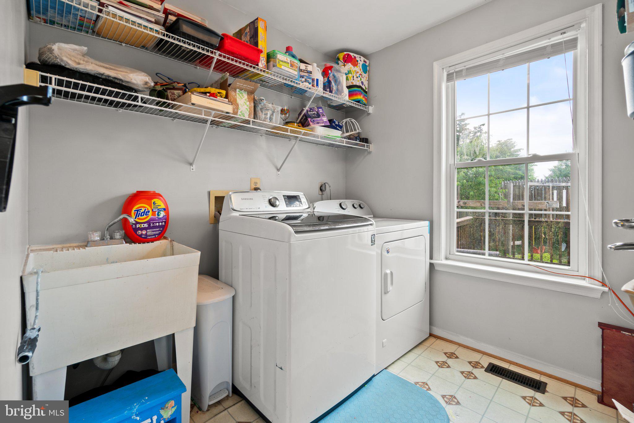 FAIRWAY MEADOWS - Residential