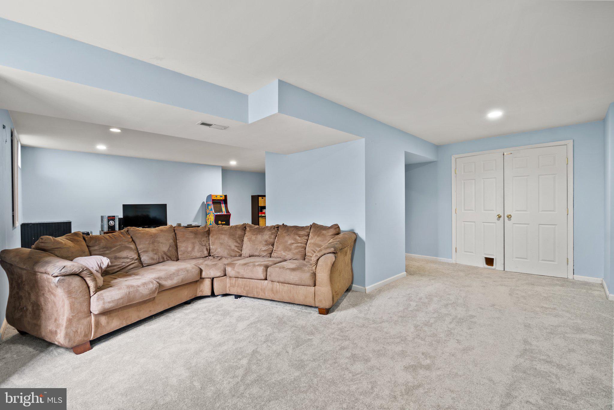 FAIRWAY MEADOWS - Residential