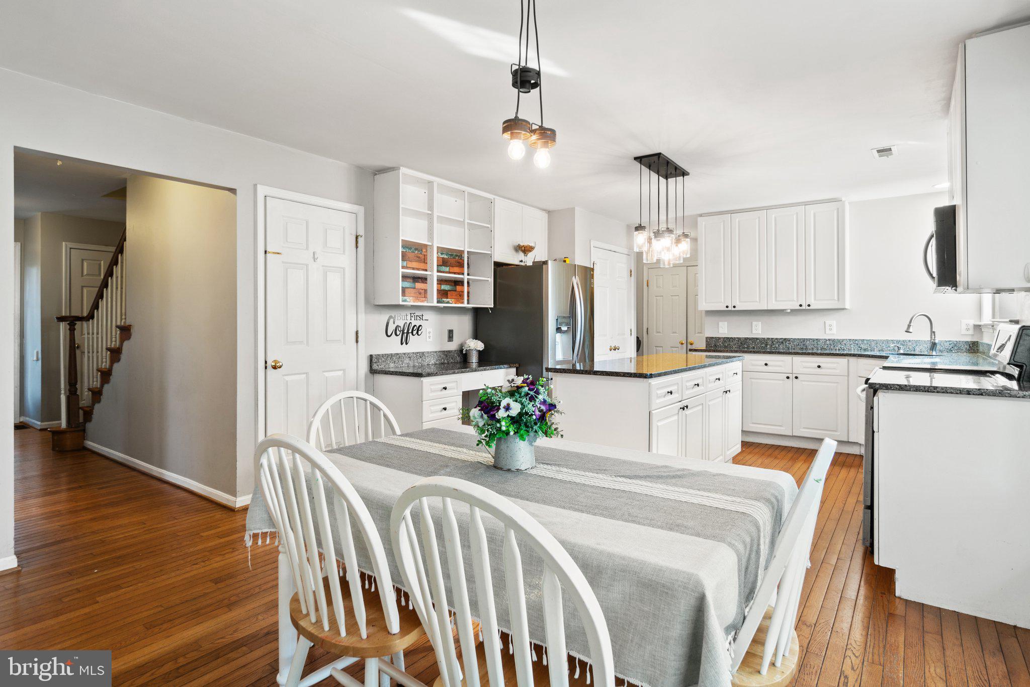 FAIRWAY MEADOWS - Residential