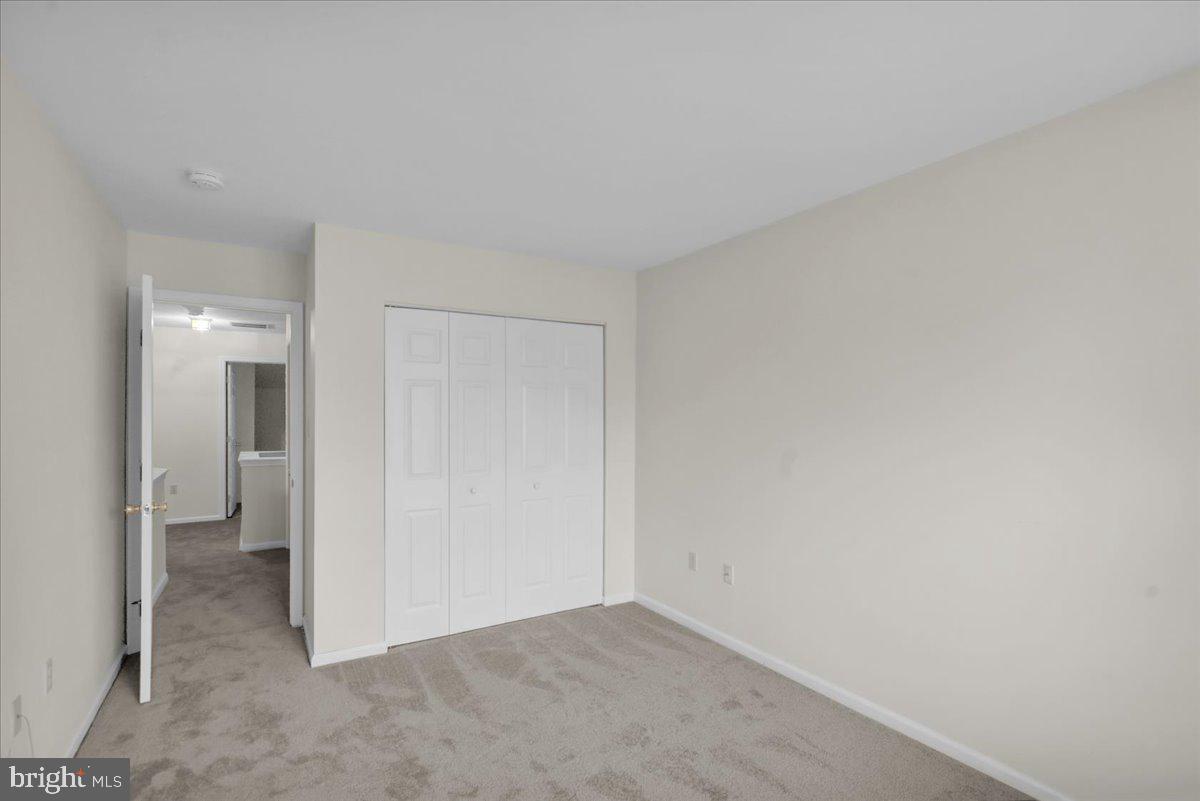 SPRING RIDGE - Residential