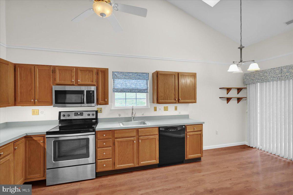 SPRING RIDGE - Residential