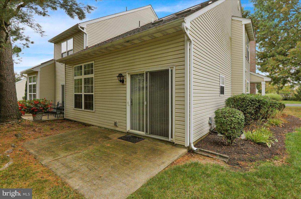 SPRING RIDGE - Residential