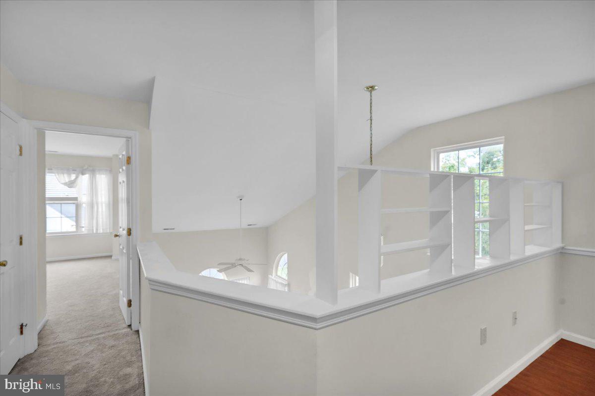 SPRING RIDGE - Residential