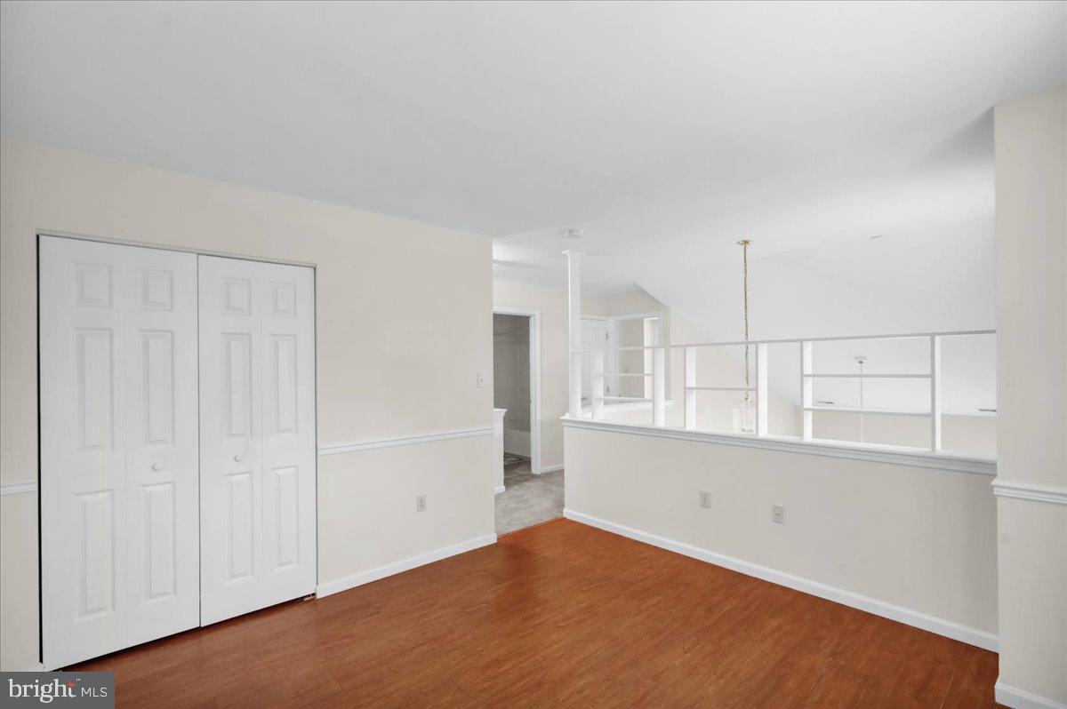 SPRING RIDGE - Residential