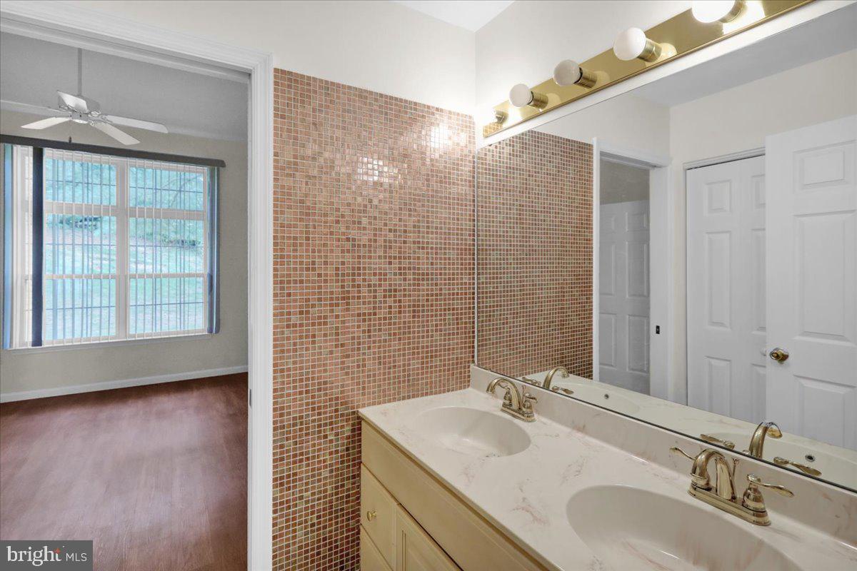 SPRING RIDGE - Residential