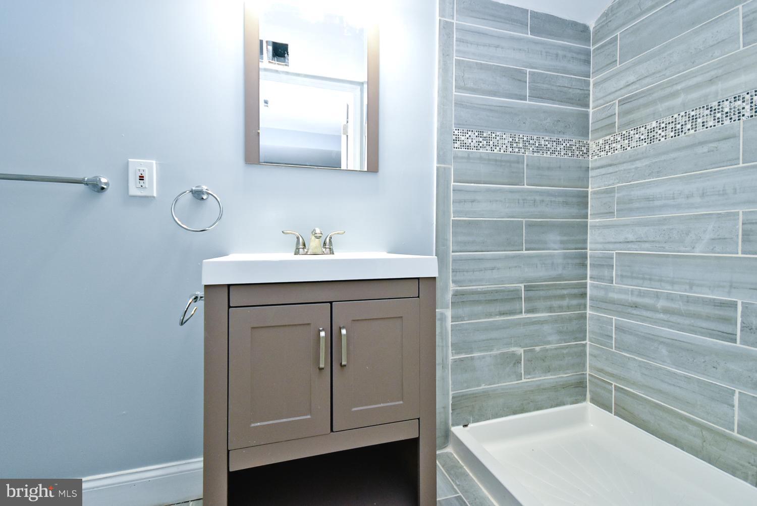 EASTCREST - Residential