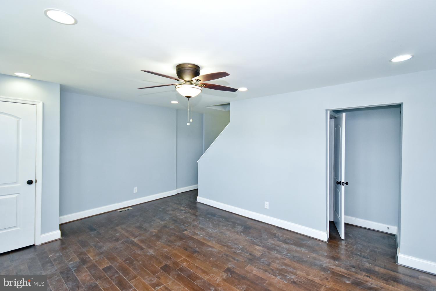 EASTCREST - Residential