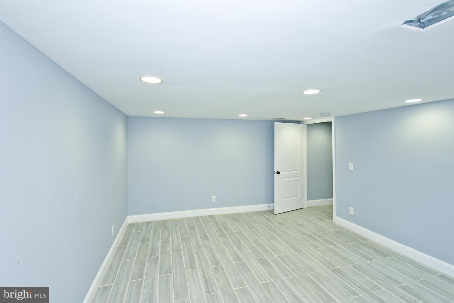 EASTCREST - Residential