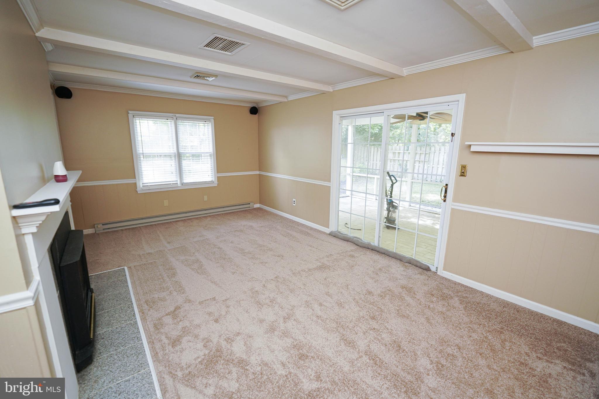 CROOKED OAK ESTATES - Residential Lease