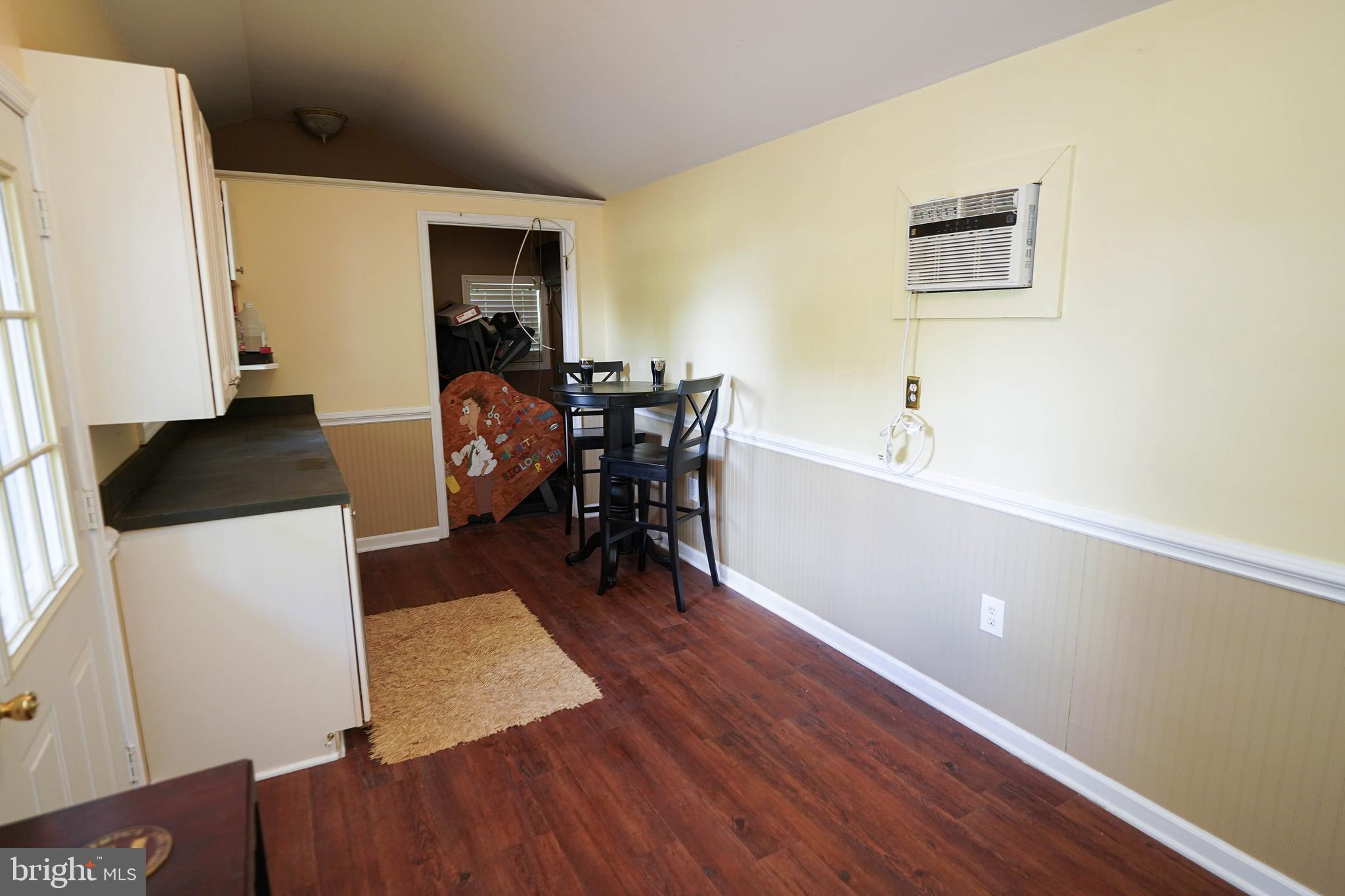 CROOKED OAK ESTATES - Residential Lease