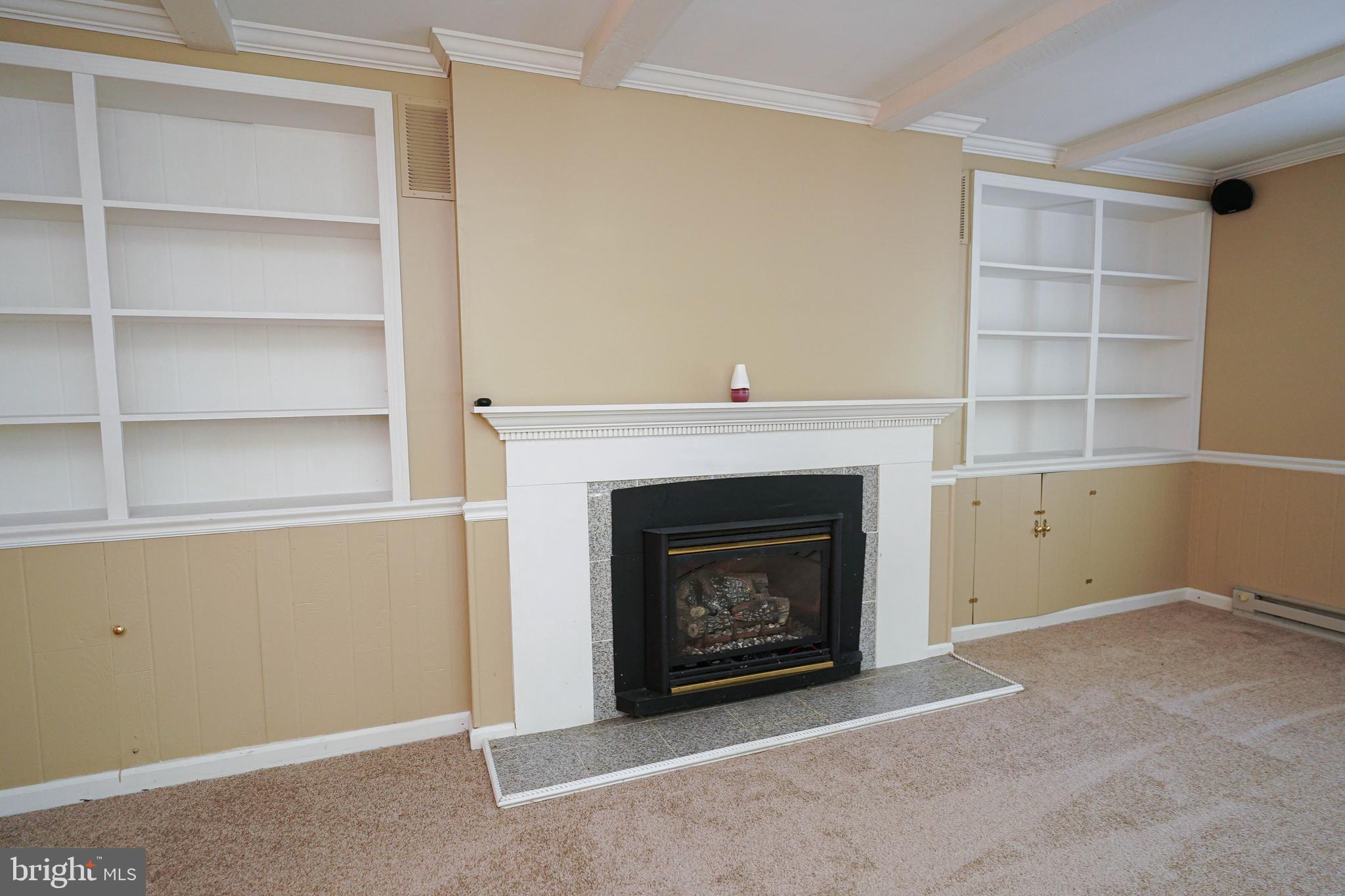 CROOKED OAK ESTATES - Residential Lease