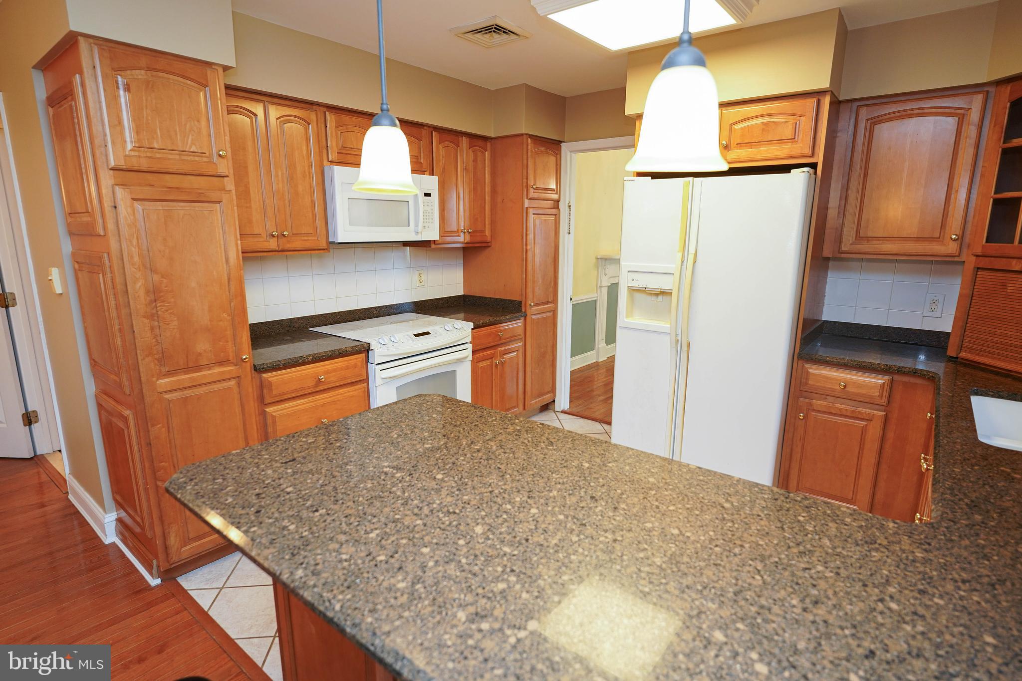 CROOKED OAK ESTATES - Residential Lease