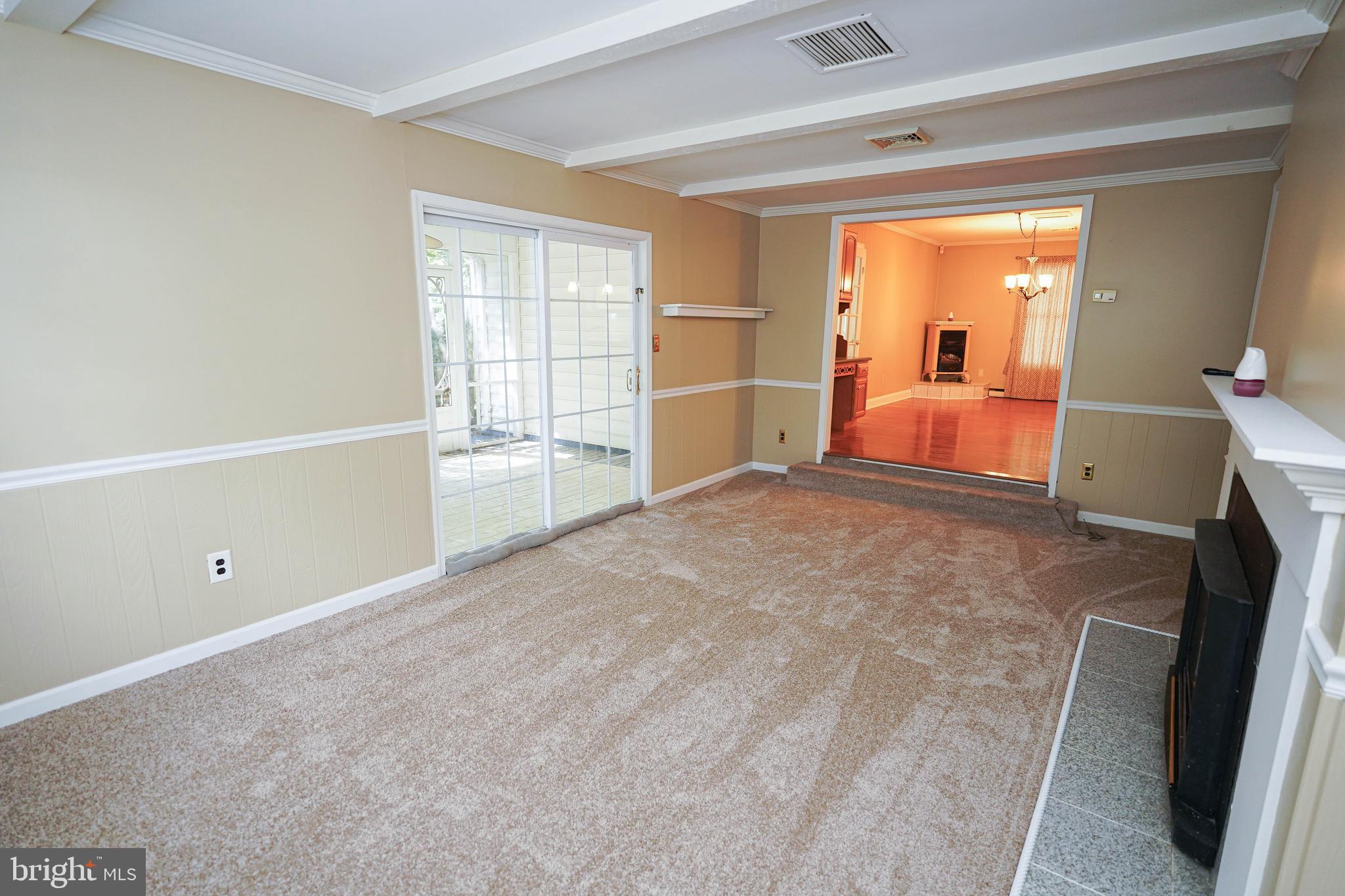 CROOKED OAK ESTATES - Residential Lease