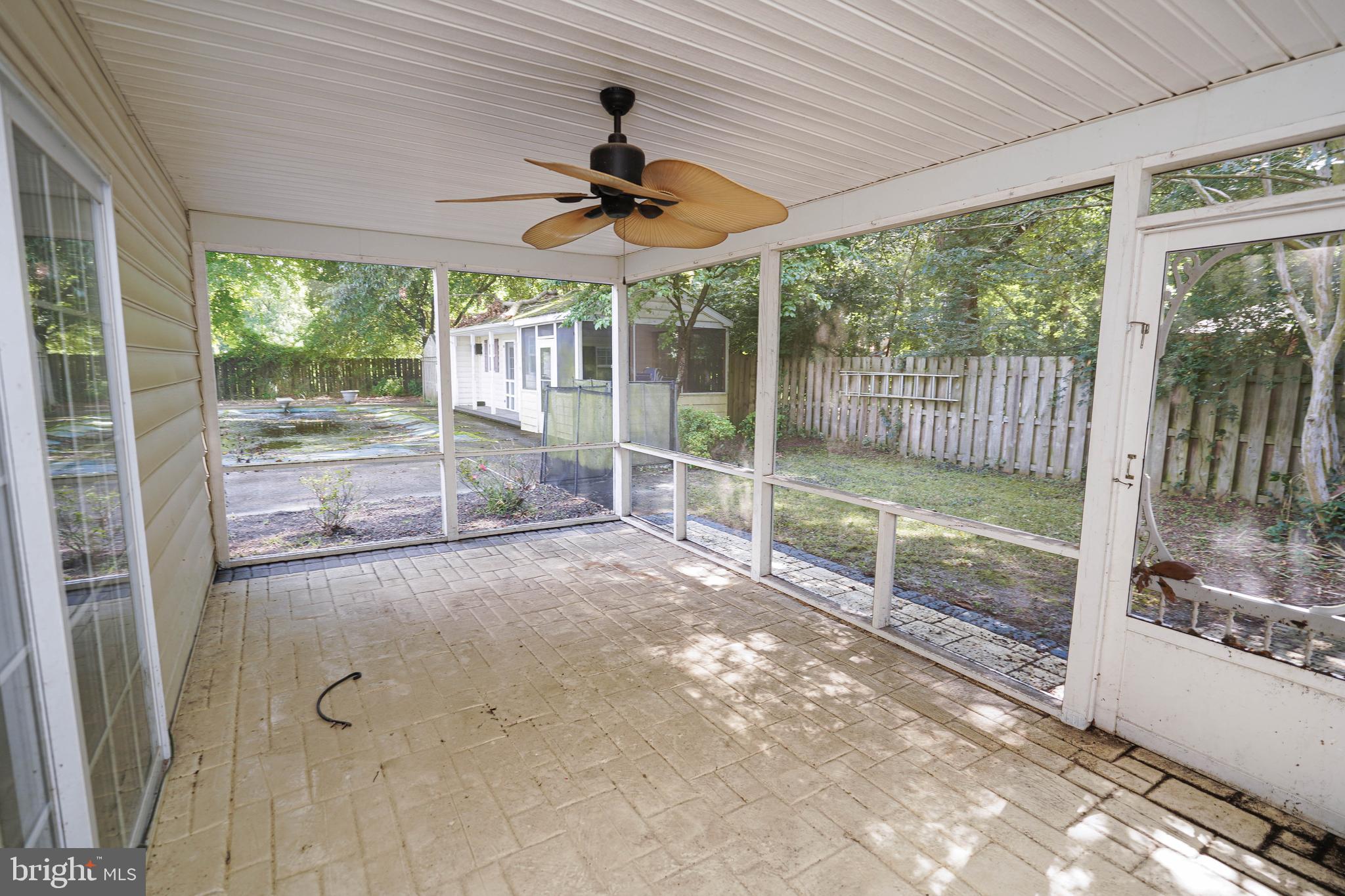 CROOKED OAK ESTATES - Residential Lease