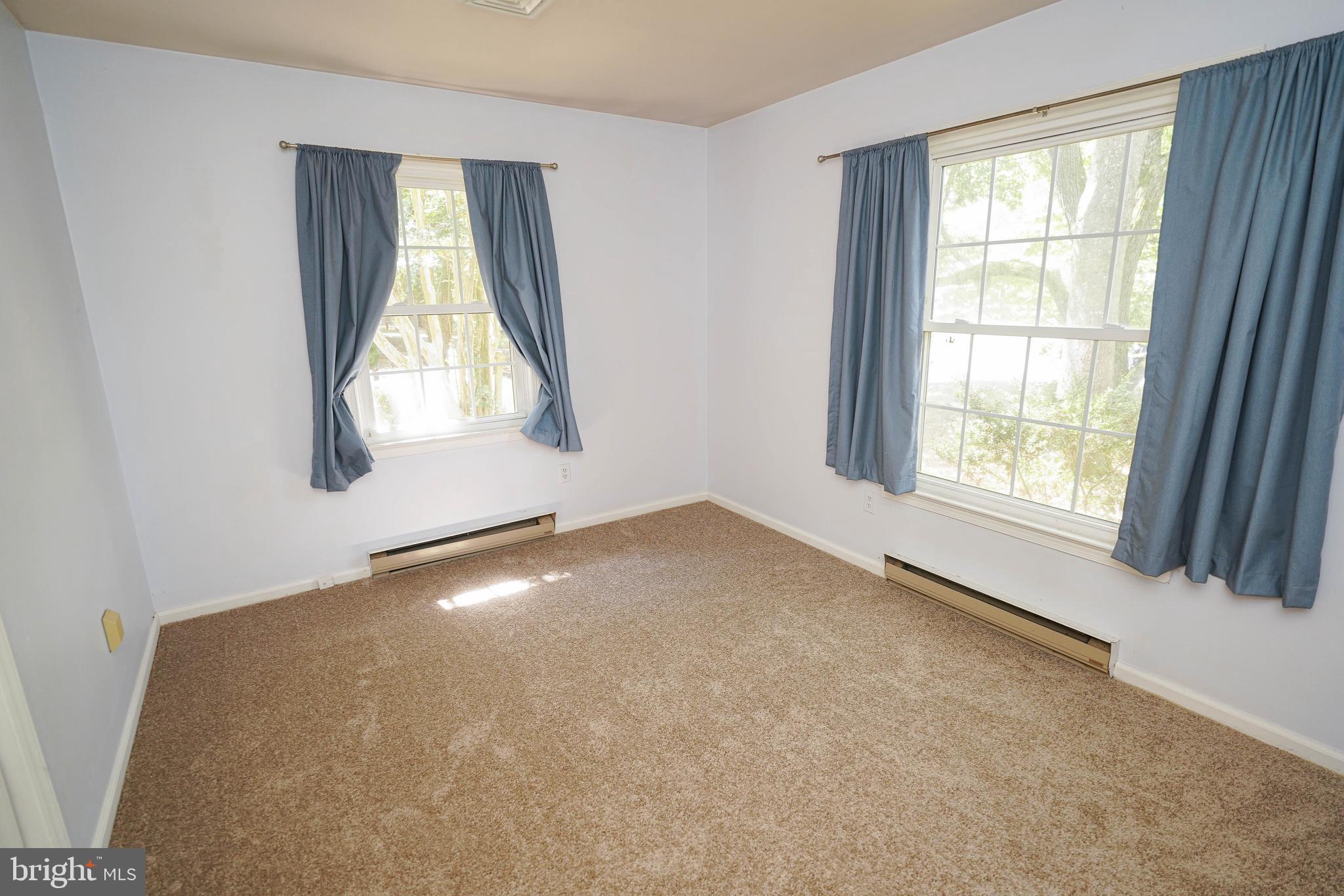 CROOKED OAK ESTATES - Residential Lease