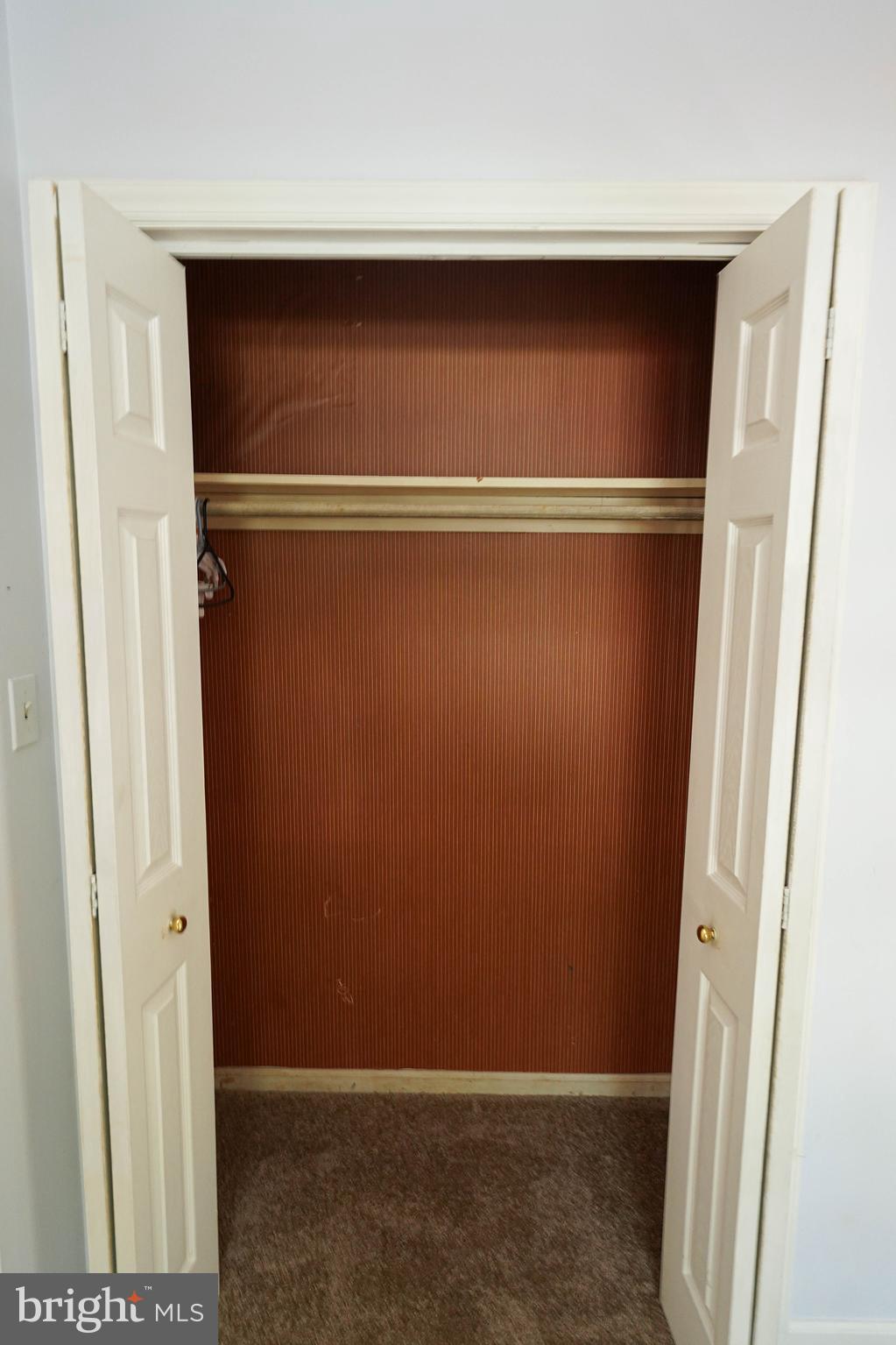 CROOKED OAK ESTATES - Residential Lease