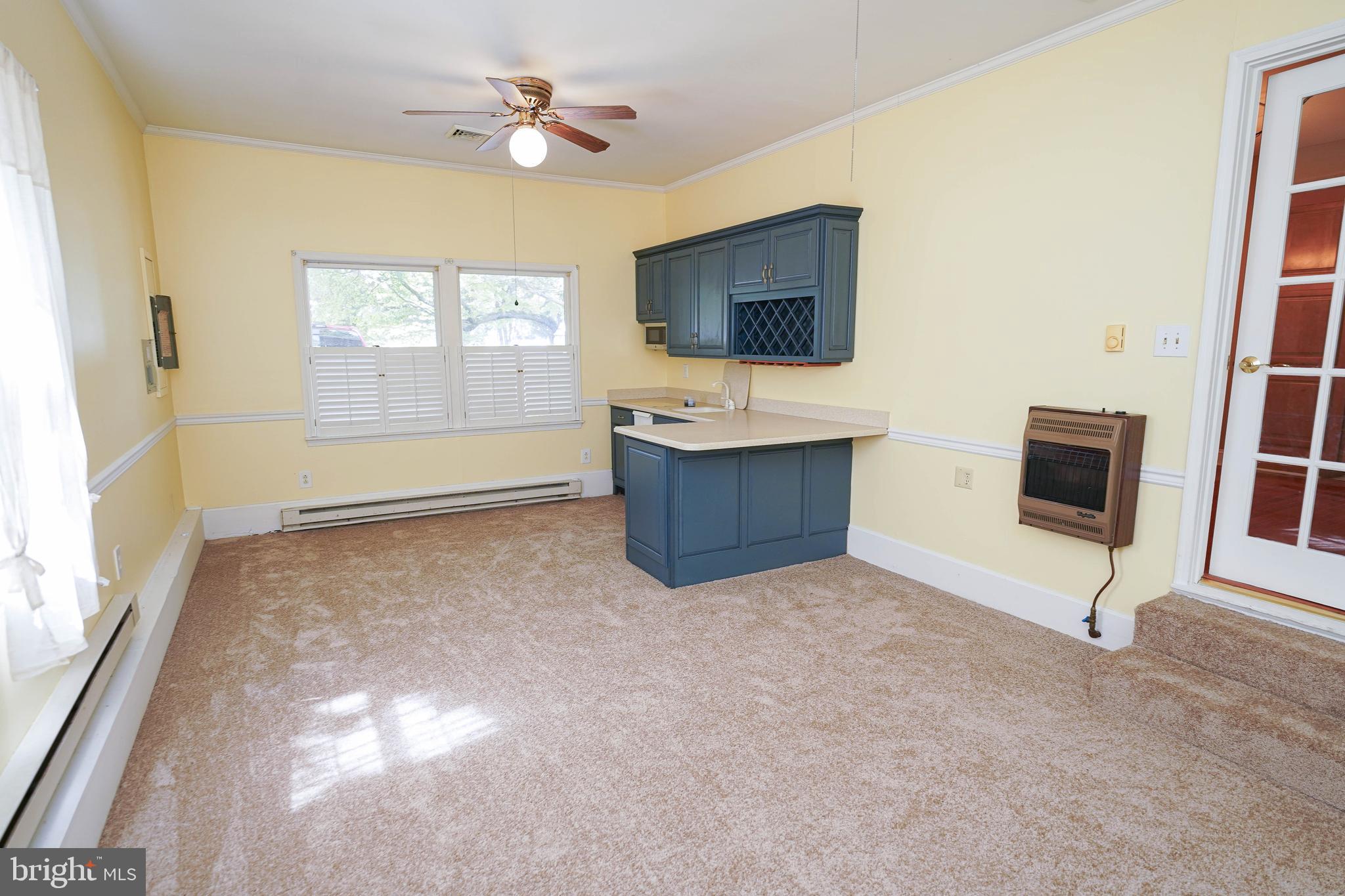 CROOKED OAK ESTATES - Residential Lease