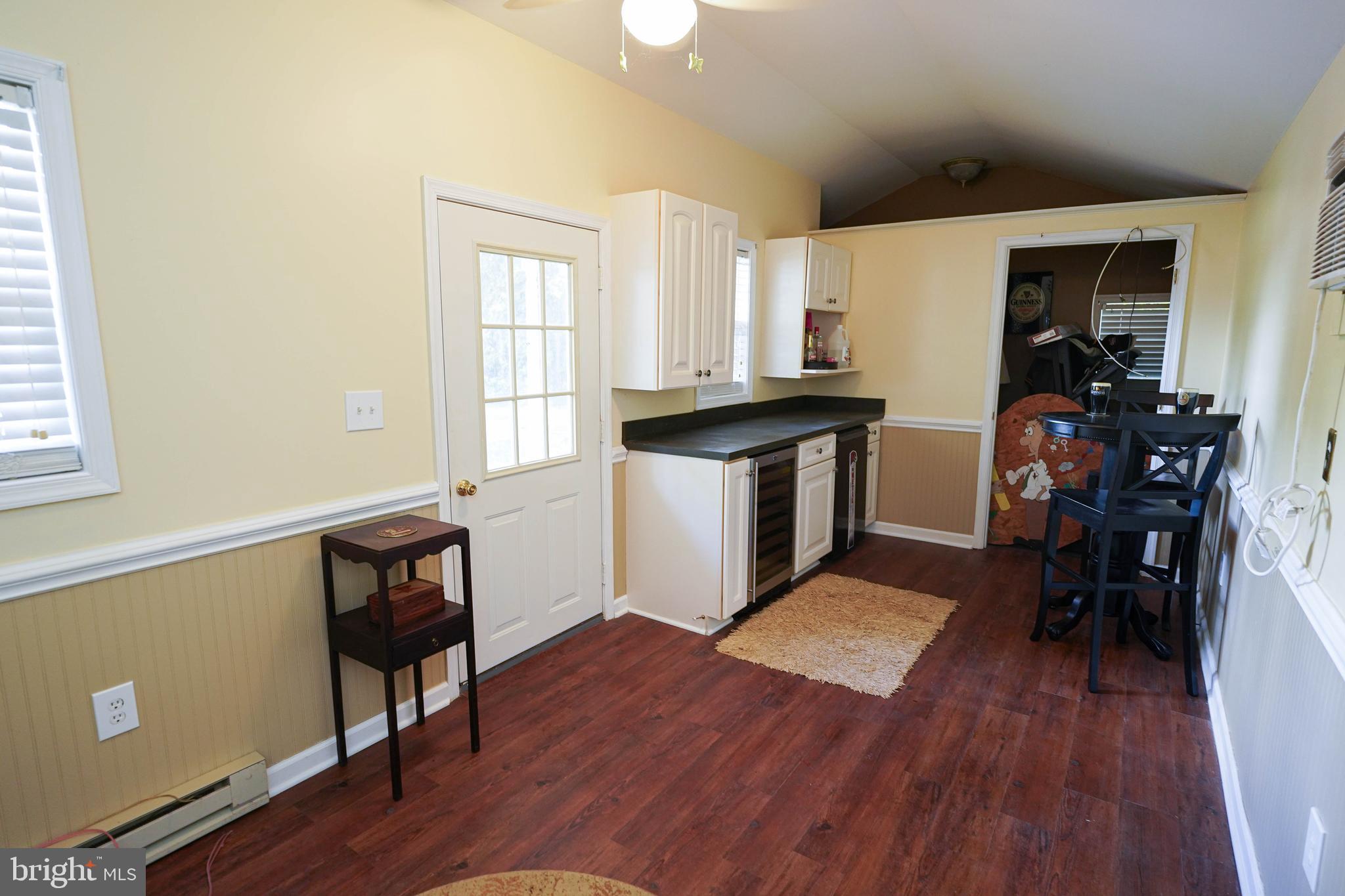 CROOKED OAK ESTATES - Residential Lease