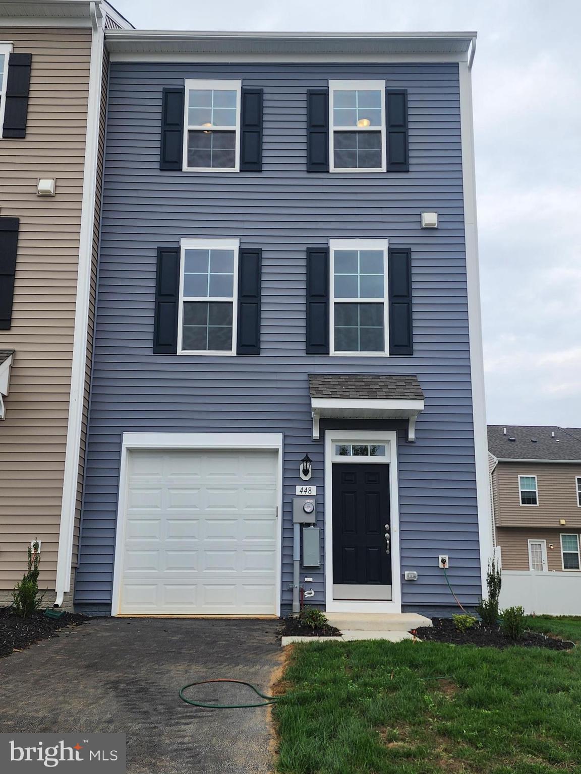 MARTINSBURG STATION - Residential Lease