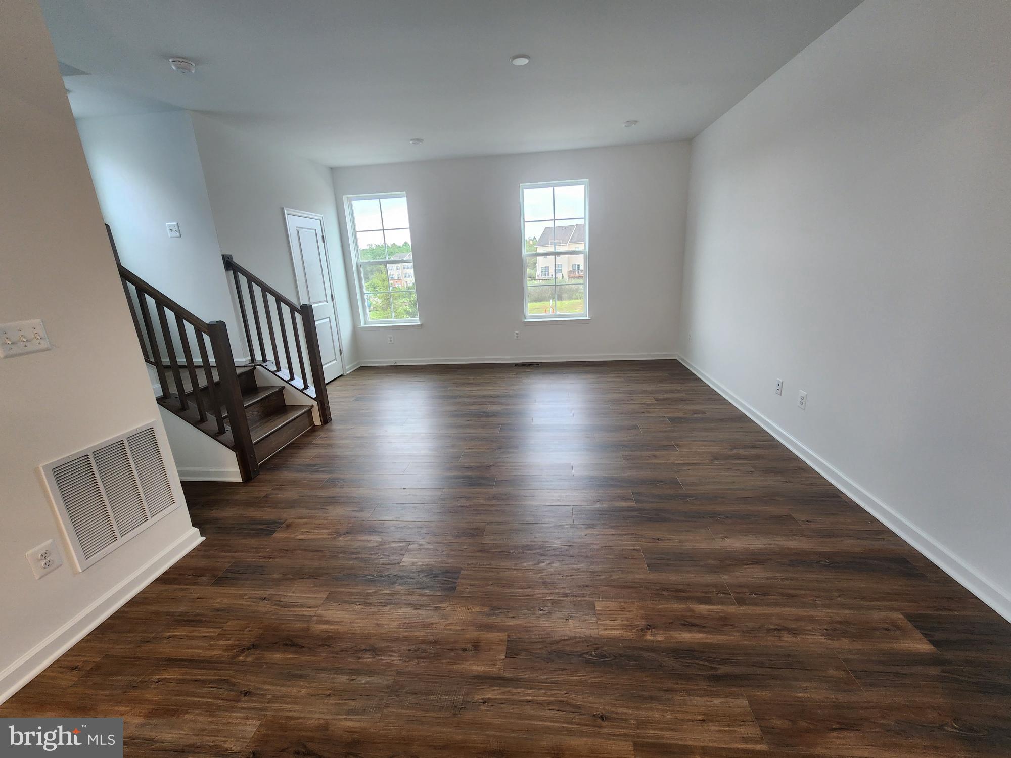 MARTINSBURG STATION - Residential Lease